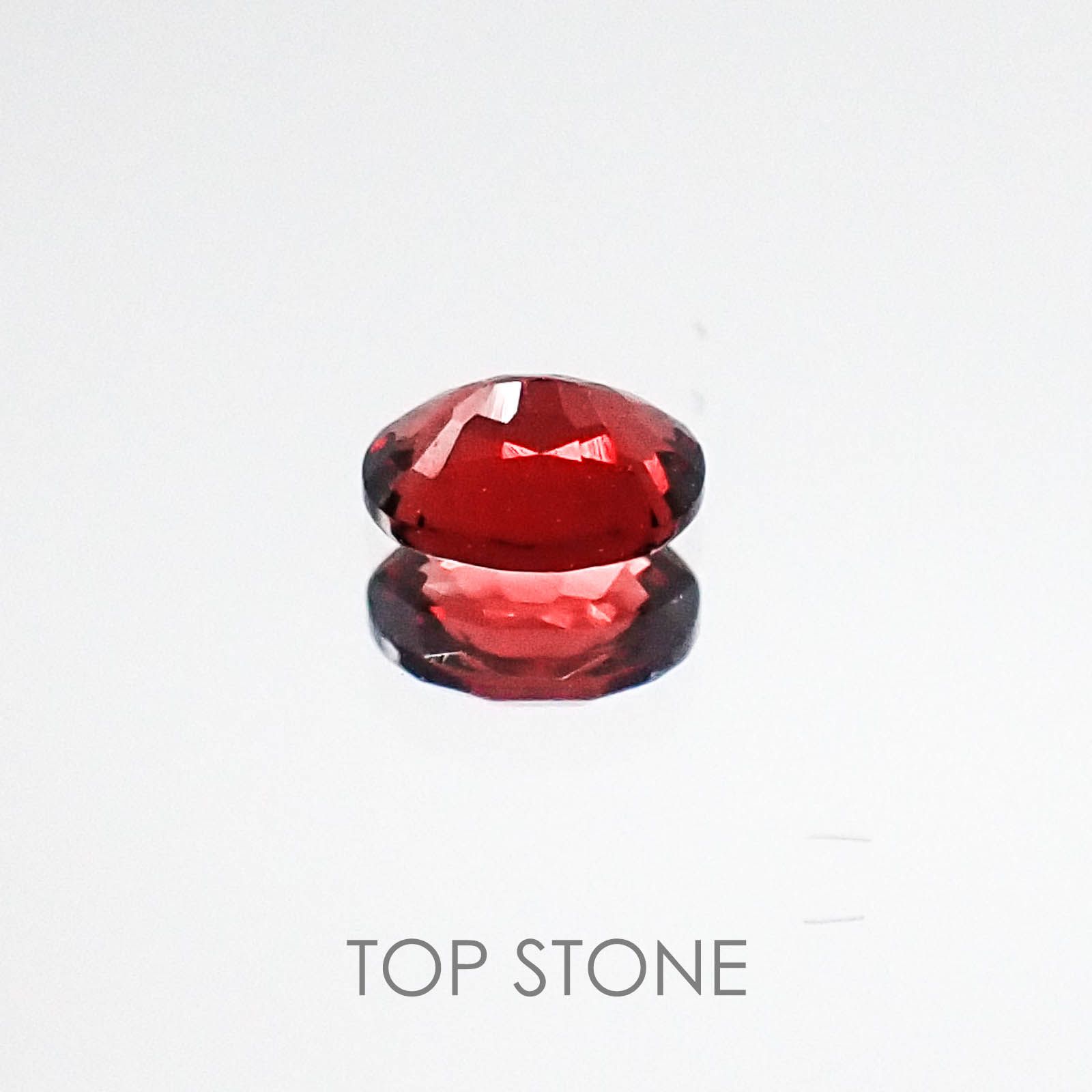 レッドスピネル タンザニア産 ルース 0.18ct[20073937]4×3mm前後