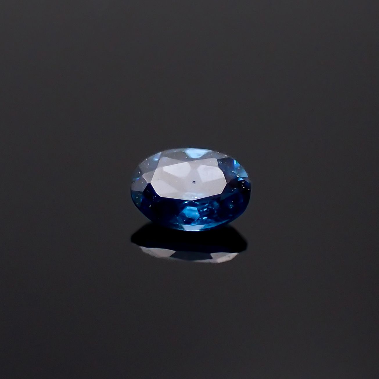 ガーナイト(宝石名含コバルト・ガーナイト)ナイジェリア産 0.082ct 識別済[231225246]2.8x2mm前後