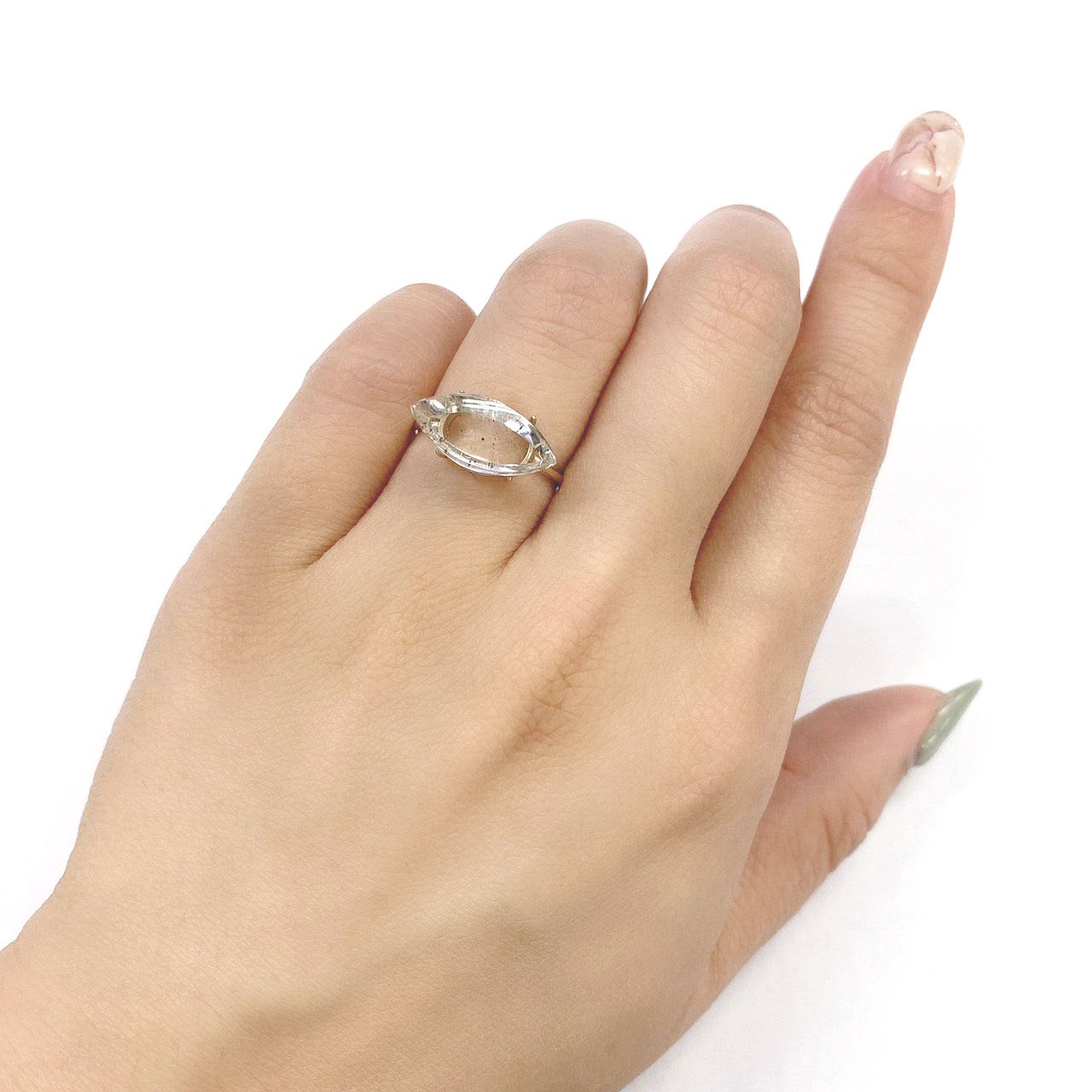 ティンカーベルクォーツ ブラジル産 3.37ct[210410496]16×7.5mm前後