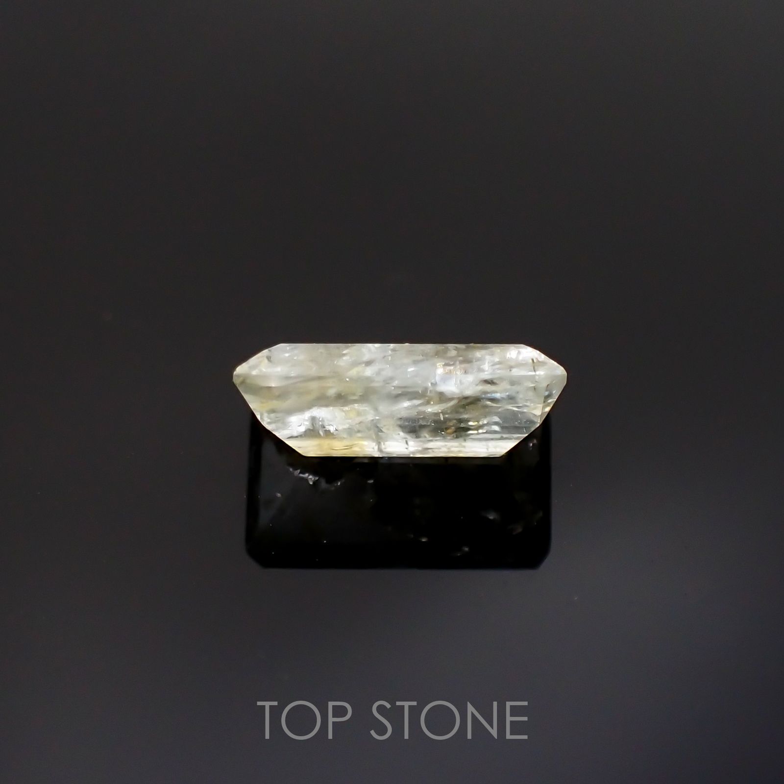 オーロラアクアマリン ブラジル産 1.93ct[220114410]10.4x6.2mm前後