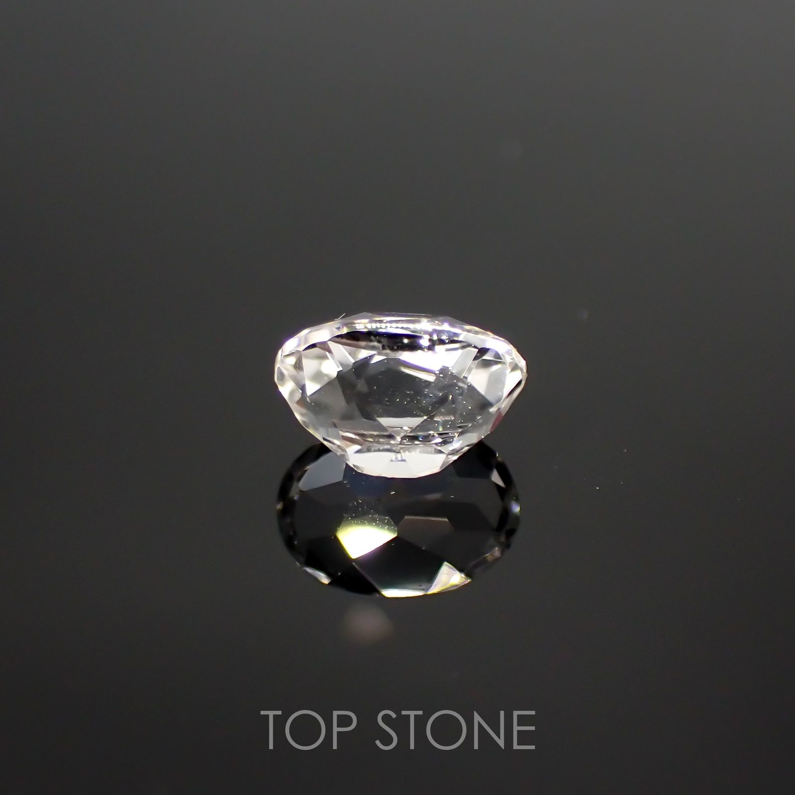 カラーレススポジュミン(宝石名ホワイト・スポジュミン) ブラジル産 1.19ct 識別済[210812621]7×5.1mm前後