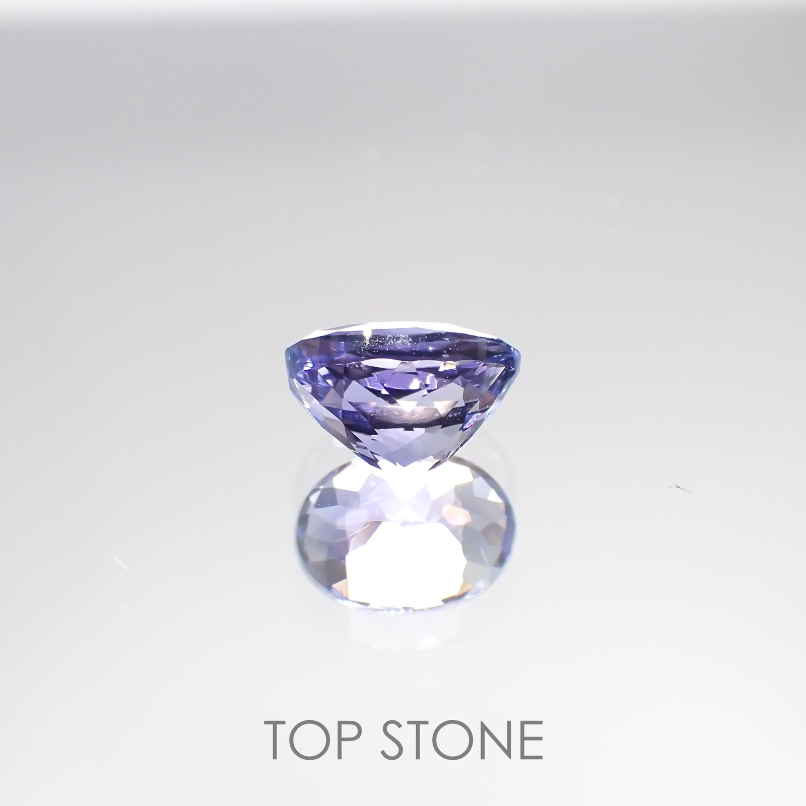 バイカラータンザナイト(ゾイサイト) タンザニア産 ルース 1.13ct[210812644]7.1×5.2mm前後