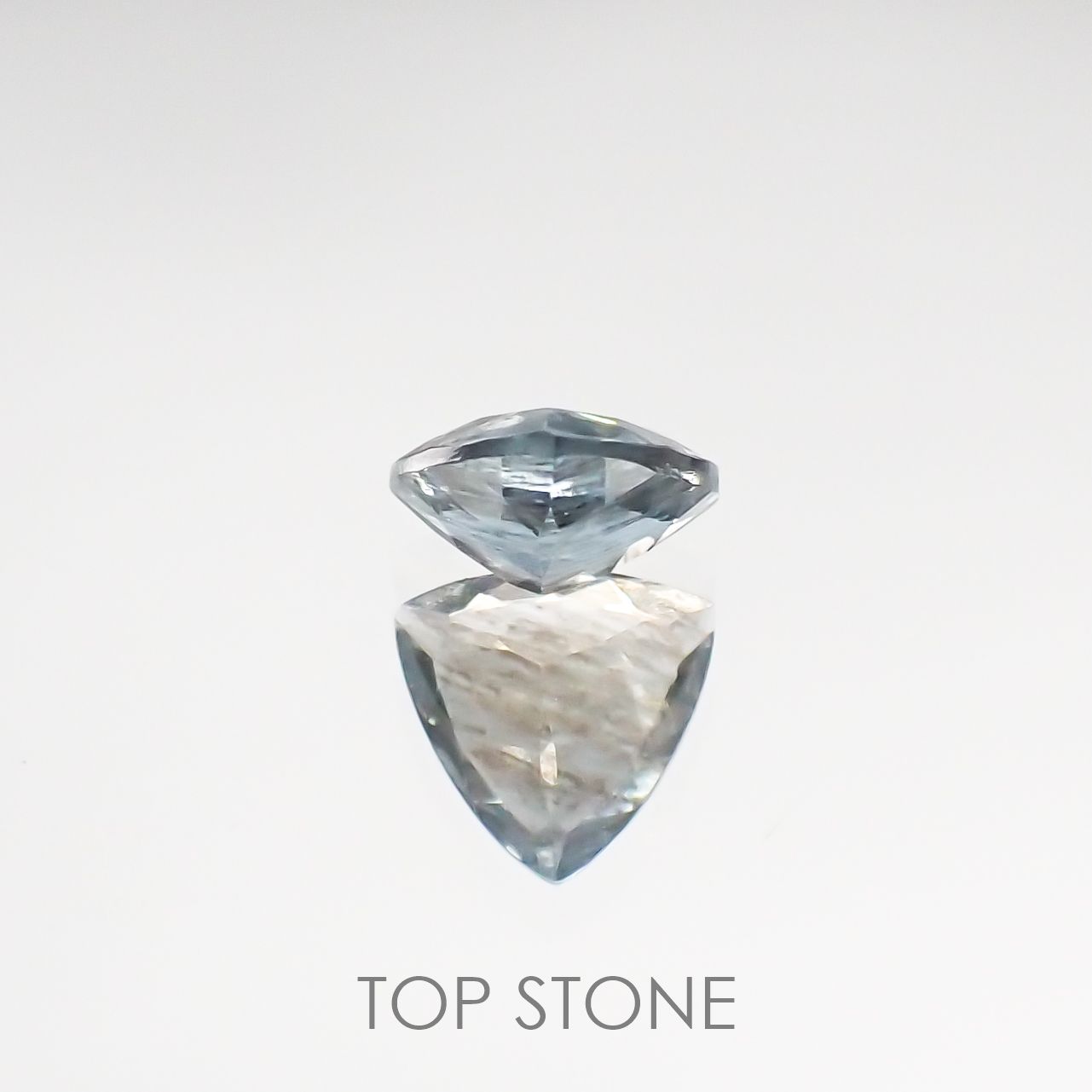 アベンチュリンアクアマリン ブラジル産 ルース 0.92ct[210611295]7×7.1mm前後