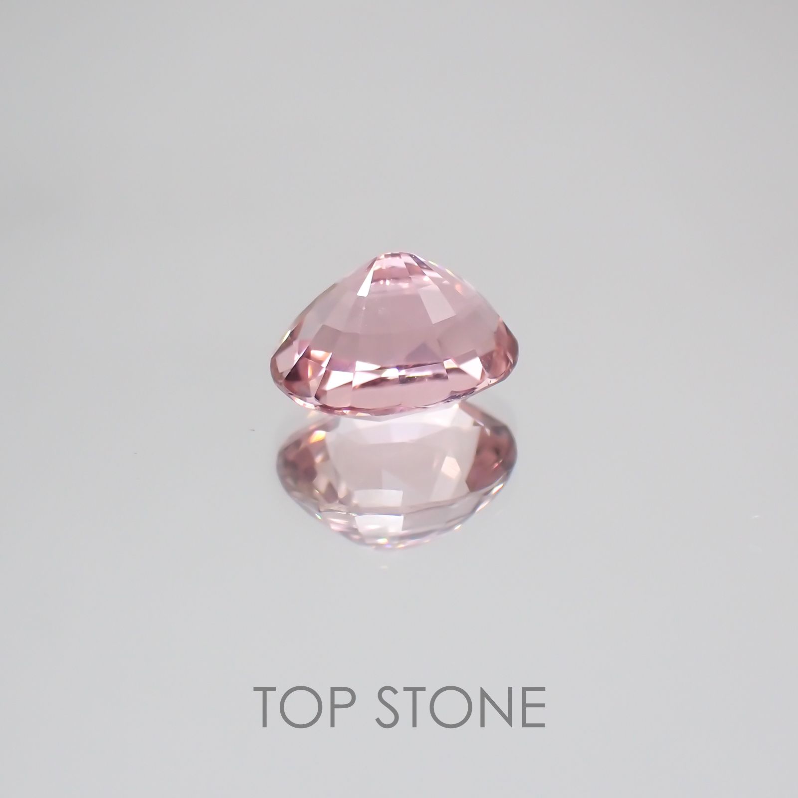 ピンクトルマリン パパラチャカラー(宝石名ピンク・トルマリン) ルワンダ産 1.590ct ソ付(彩珠)[21039972]7.9×6.4mm前後