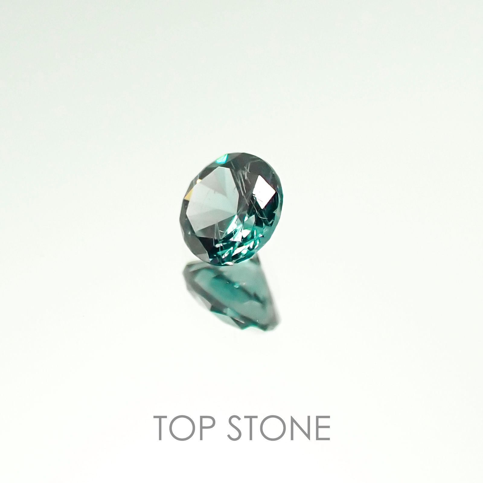 カラーチェンジガーネット(アレキタイプ) マダガスカル・ベキリー産 ルース 0.217ct[20106633]3.5×3.5mm前後