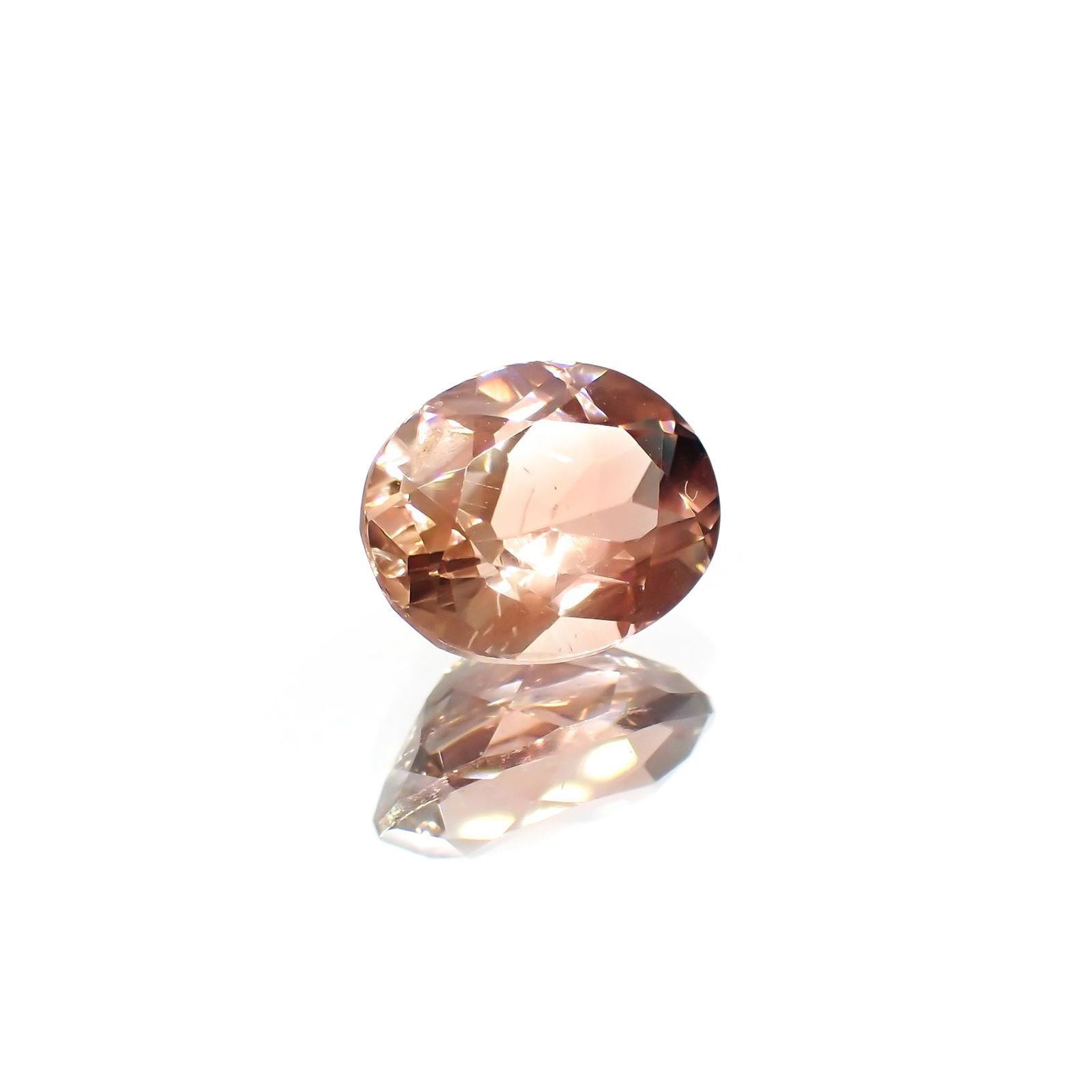 オレゴンサンストーン(宝石名ラブラドライト)アメリカ・オレゴン州産 識別済 1.36ct / 8.2x6.4mm前後 [230421896]