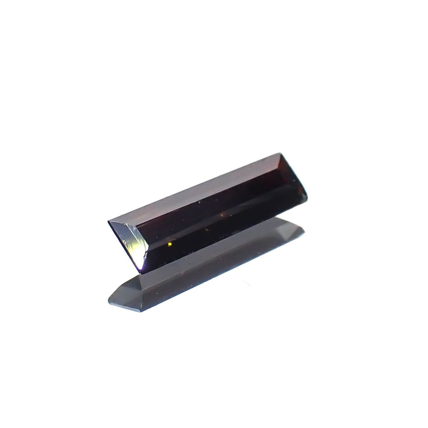 ルチル単結晶 ブラジル産 0.33ct[230119834]8.1x2.4mm前後