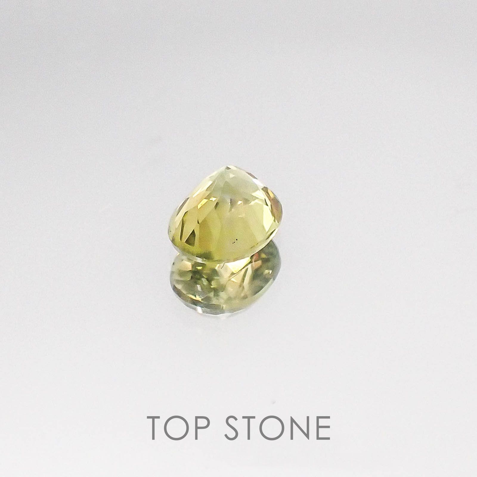 クリソベリルキャッツアイ スリランカ産 ルース 0.42ct[20084686]4.9×3.9mm前後