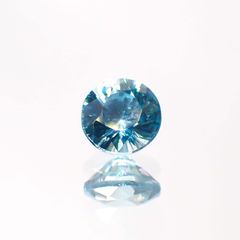 ブルージルコン(宝石名ジルコン)カンボジア産 0.75ct 識別済[220113988]5x4.9mm前後