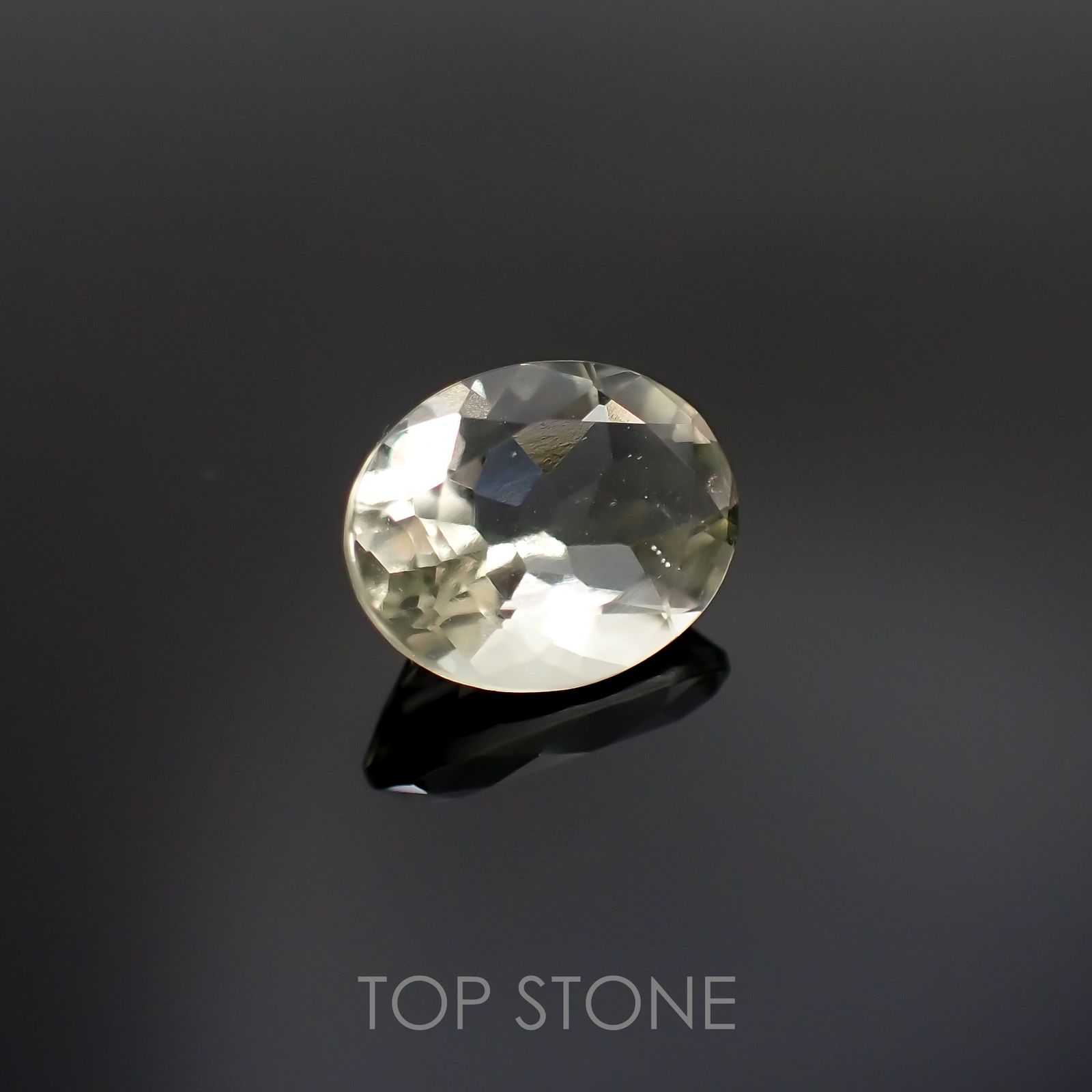 リビアングラス(宝石名インパクトガラス(衝撃溶融ガラス))エジプト・リビア砂漠産 1.96ct 識別済[211213793]10.1x8mm前後
