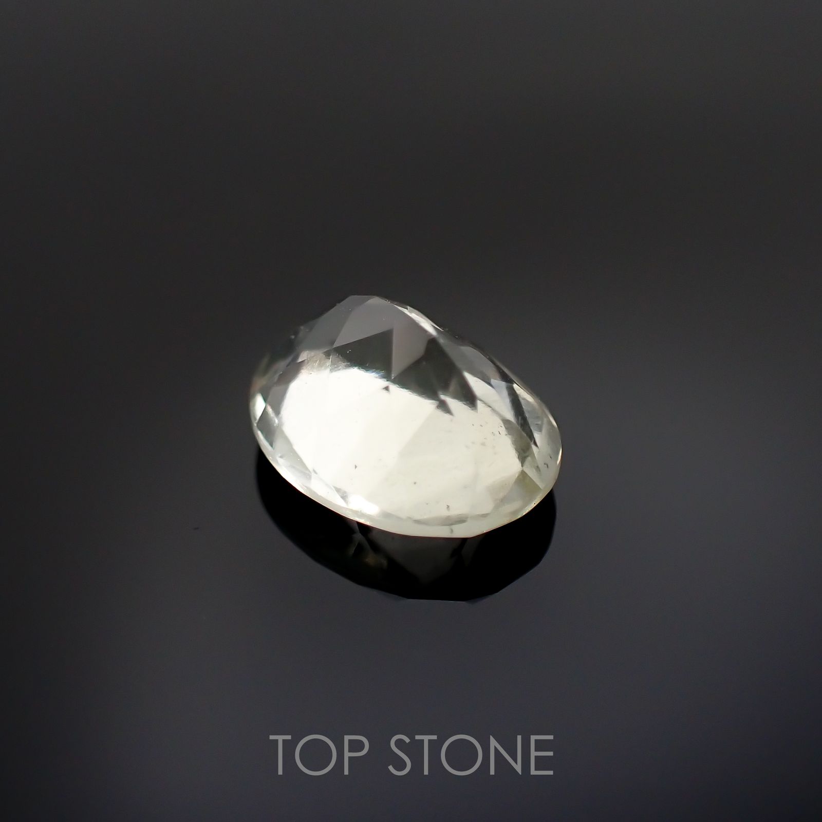 リビアングラス(宝石名インパクトガラス(衝撃溶融ガラス))エジプト・リビア砂漠産 1.92ct 識別済[211213788]10.1x7.9mm前後
