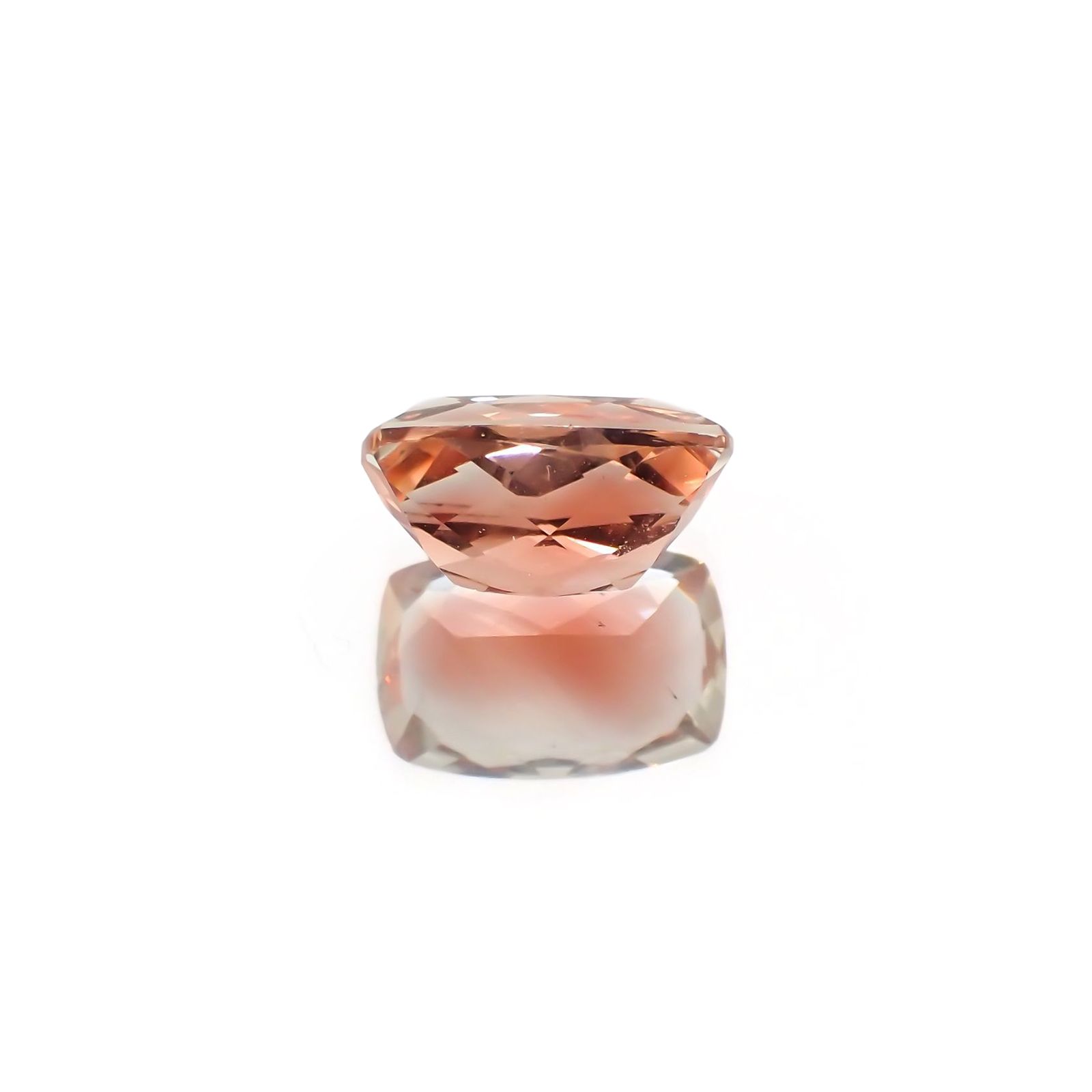 オレゴンサンストーン(宝石名ラブラドライト)アメリカ・オレゴン州産 識別済 1.77ct / 9x6.2mm前後 [230421893]