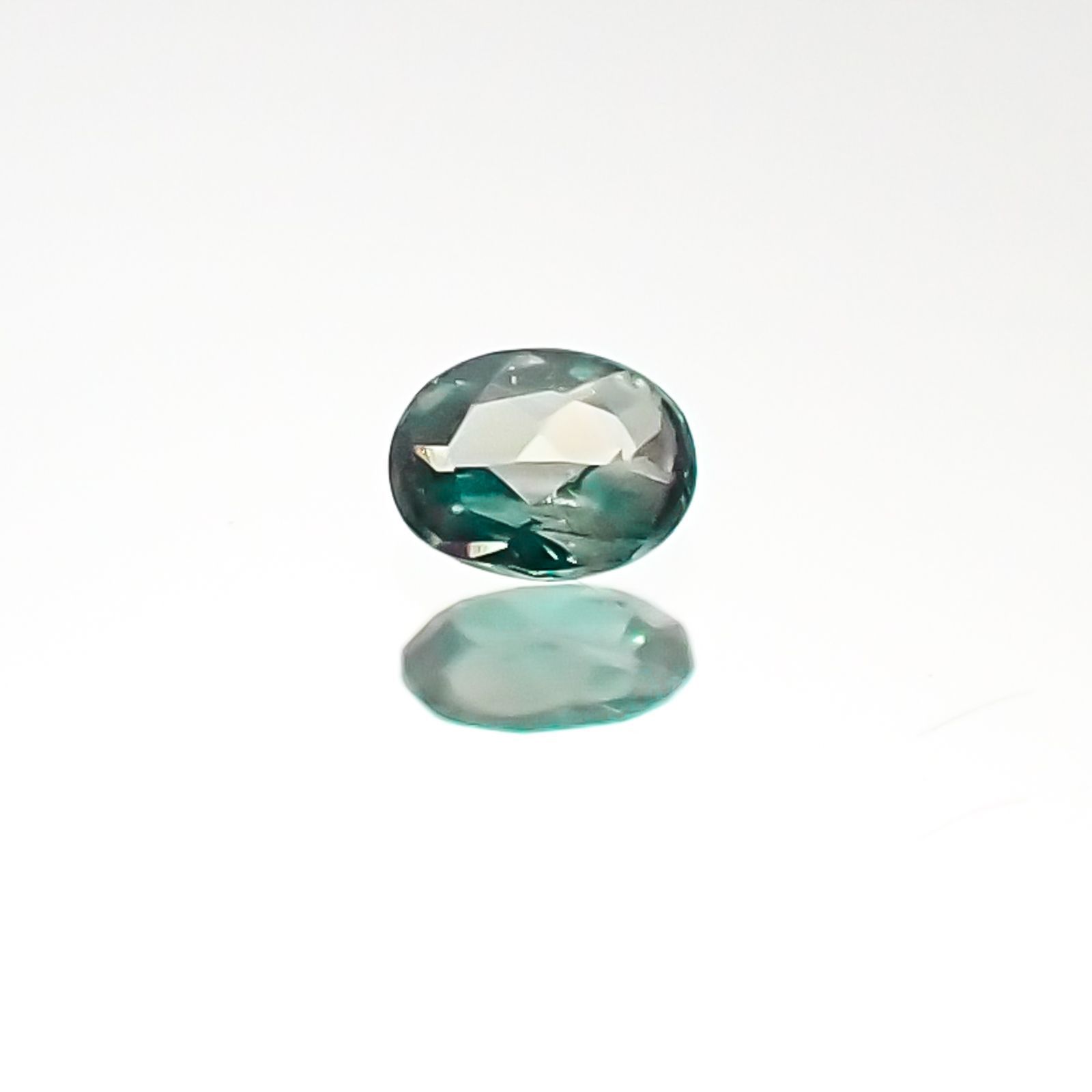 アレキサンドライト ブラジル産 ルース 0.04ct[20095558]2.4×1.9mm前後