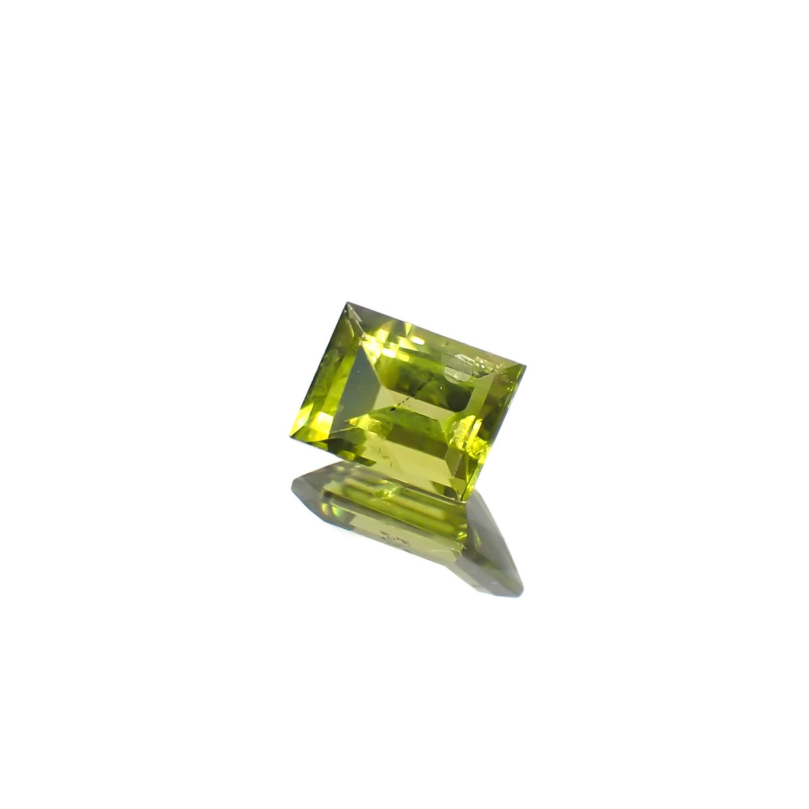 ブラックリリーパッドペリドット アメリカ・アリゾナ州産 0.77ct[231224606]6.3x4.4mm前後