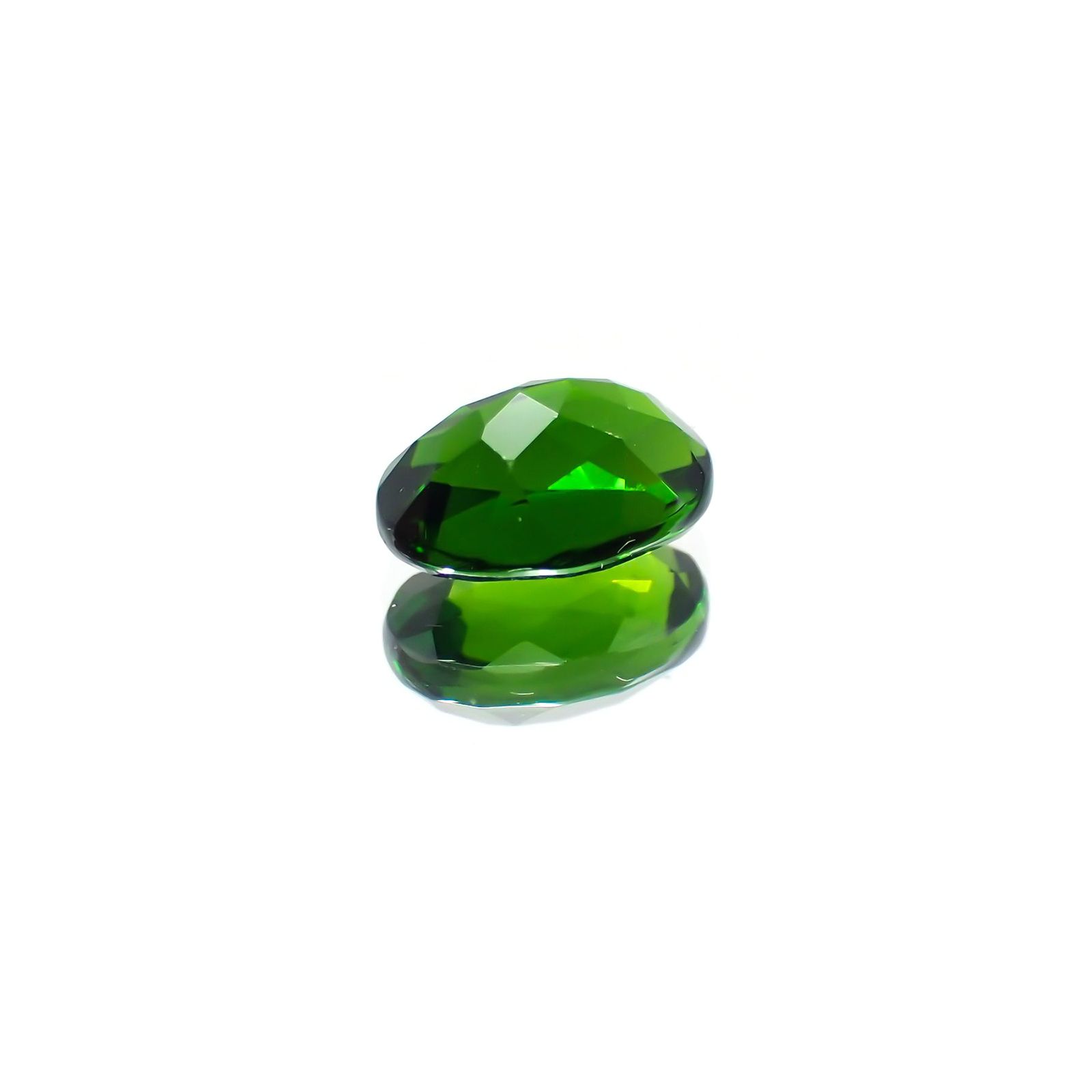 クロムダイオプサイド(宝石名クロム・ダイオプサイド) ロシア産 0.97ct 識別済[21079933]7.1×5mm前後