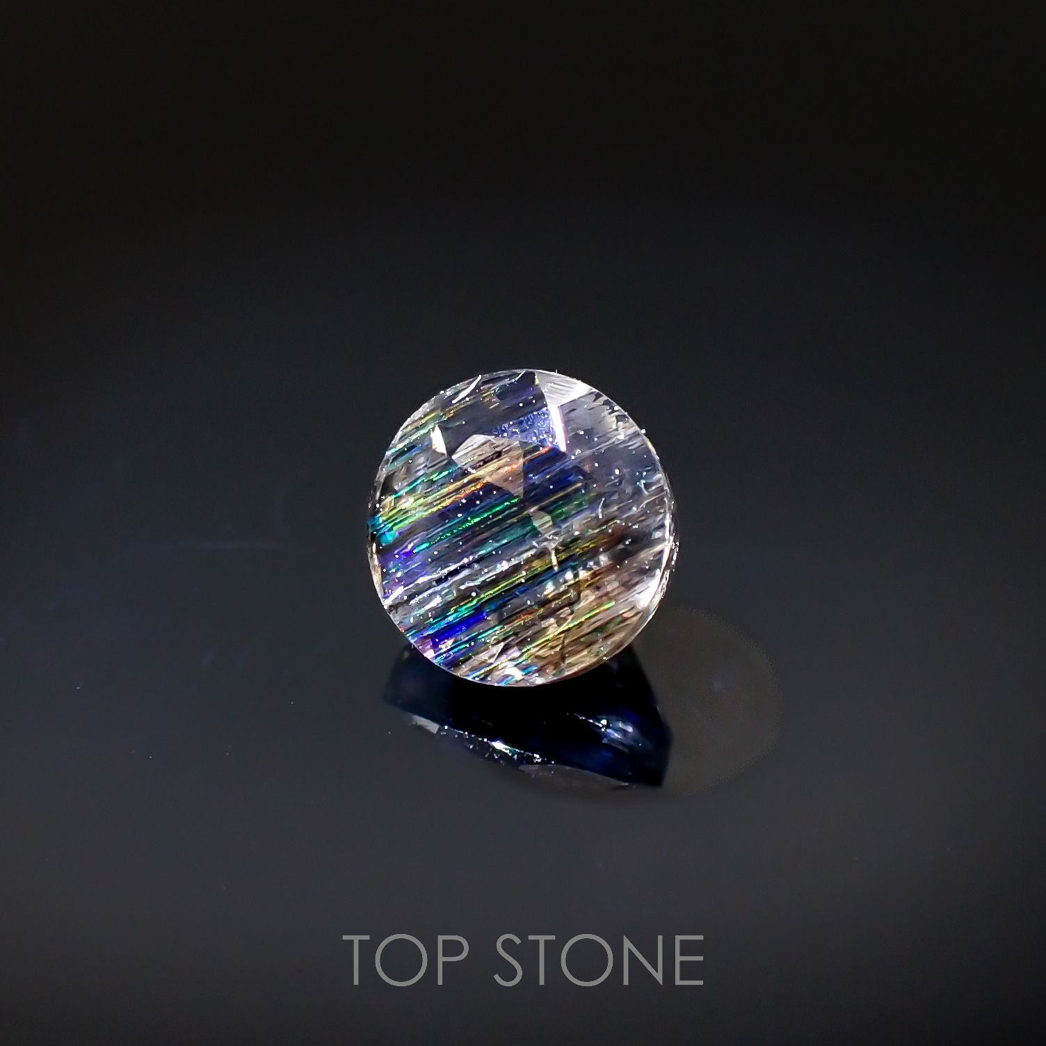 レインボースキャポライト ブラジル産 0.50ct[221018329]5x4.9mm前後