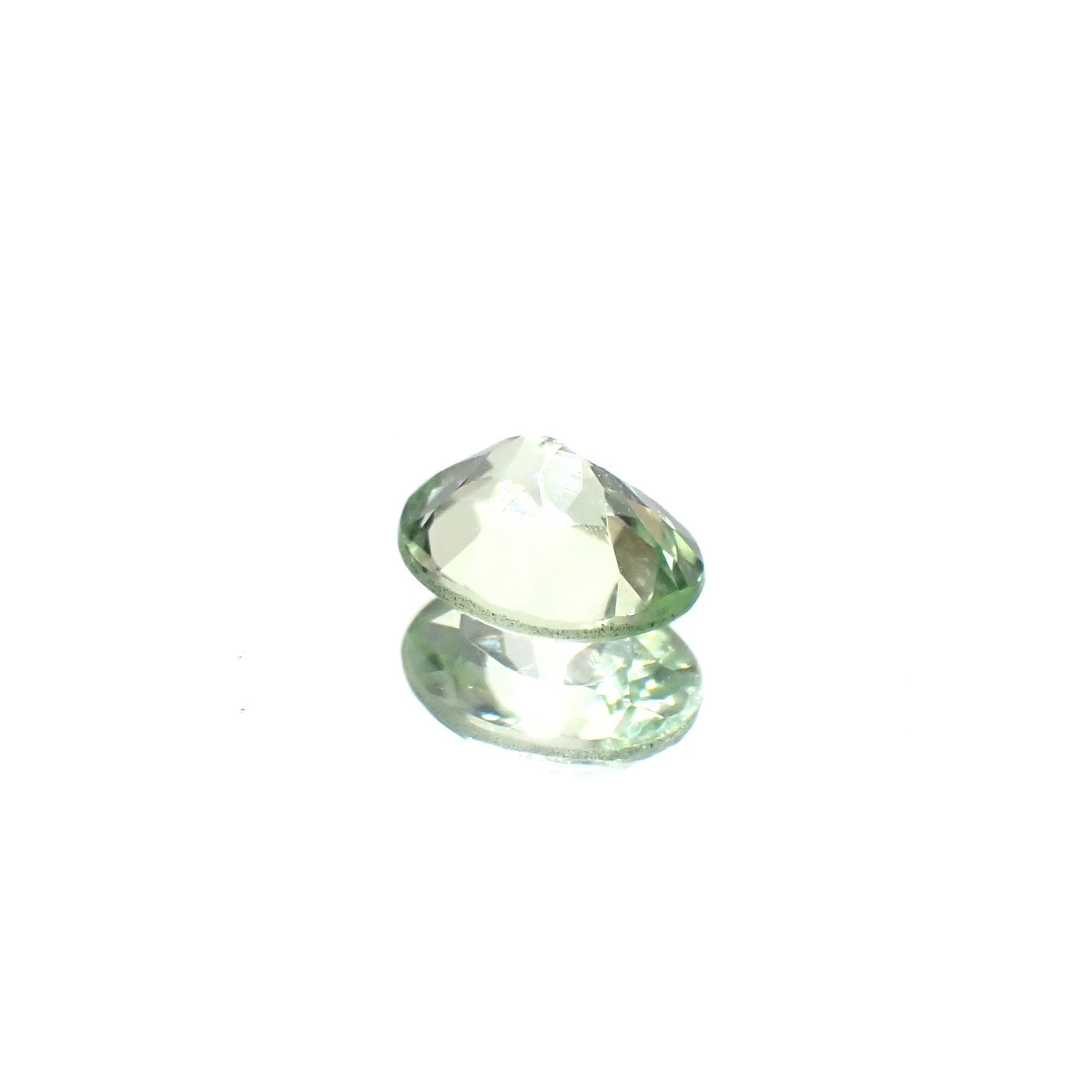 ミントペリドット パキスタン/ノルウェー産 0.35ct [250730641]5.1x4mm前後