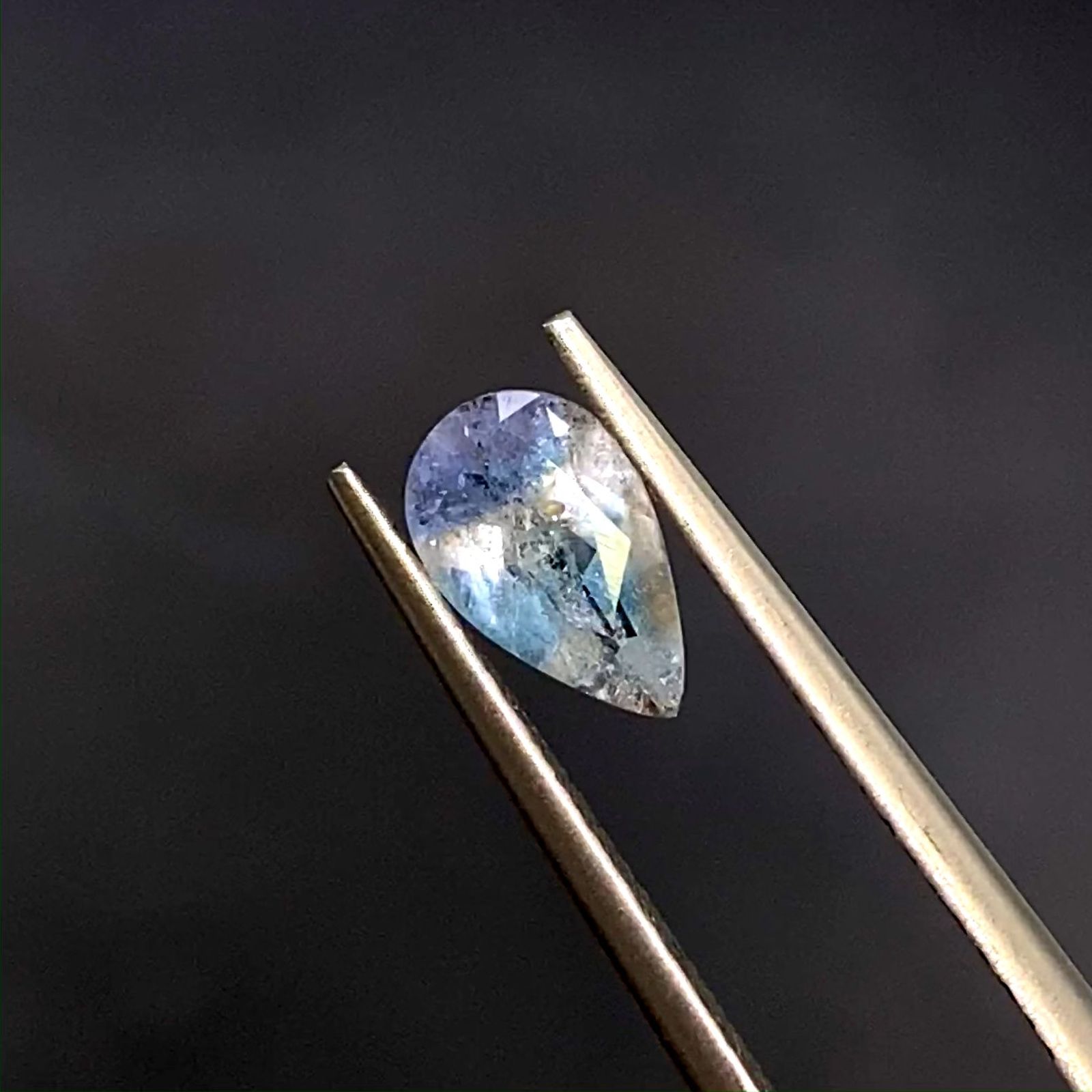 ジェレメジェバイト(宝石名エレメジェバイト)ナミビア産 0.799ct ソ付