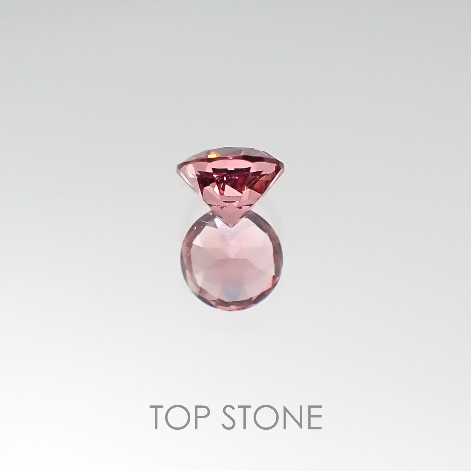 マラヤガーネット タンザニア産 ルース 0.22ct[20095338]3.5×3.5mm前後