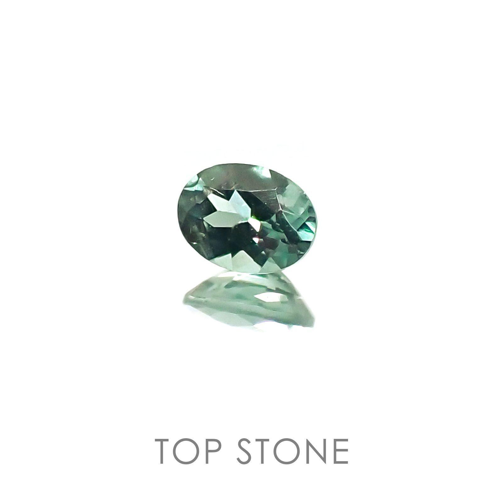 カラーチェンジガーネット タンザニア産 ルース 0.19ct[20095897]3.9×2.9mm前後