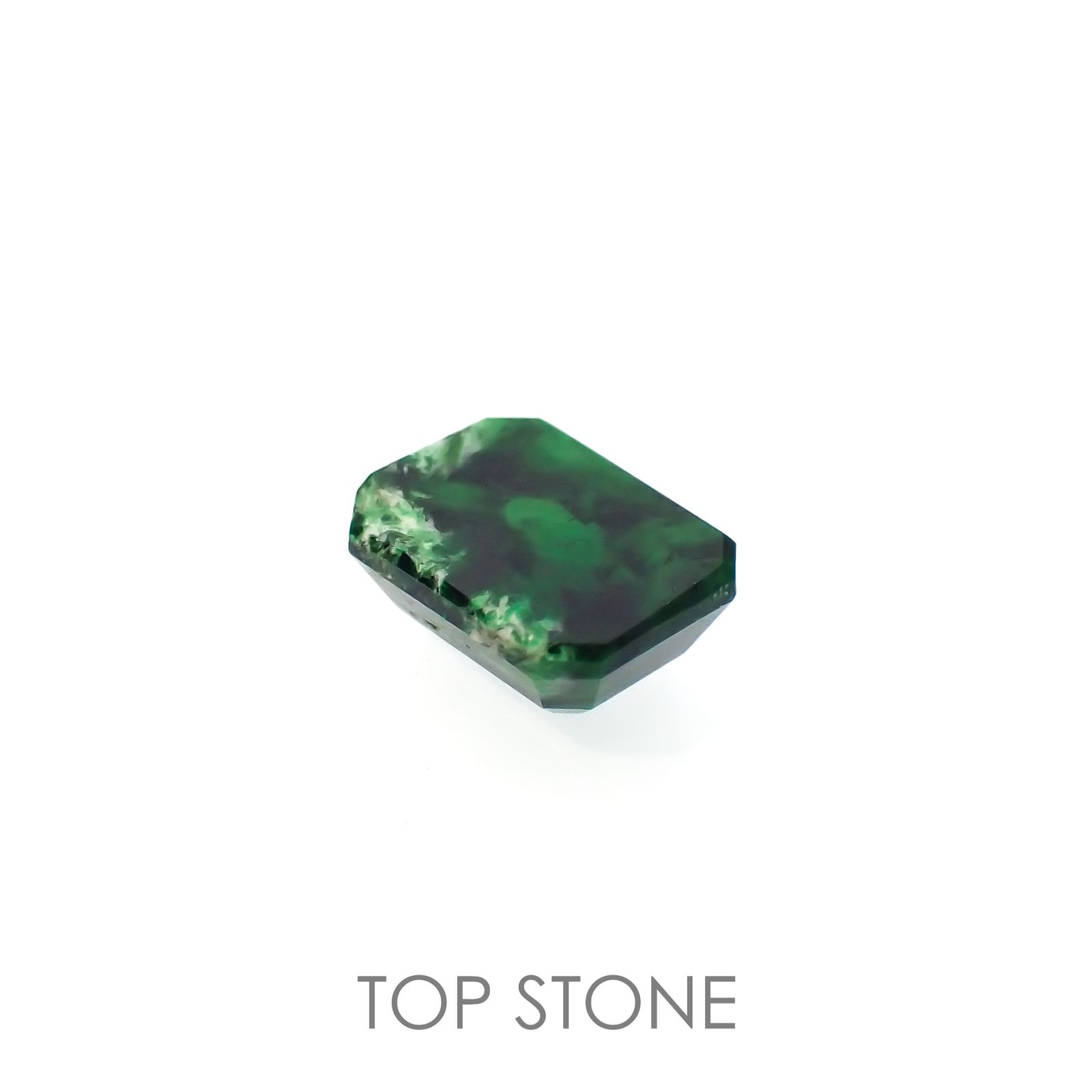 モーシッシ ビルマ産 0.86ct[220918030]6.3x4.7mm前後