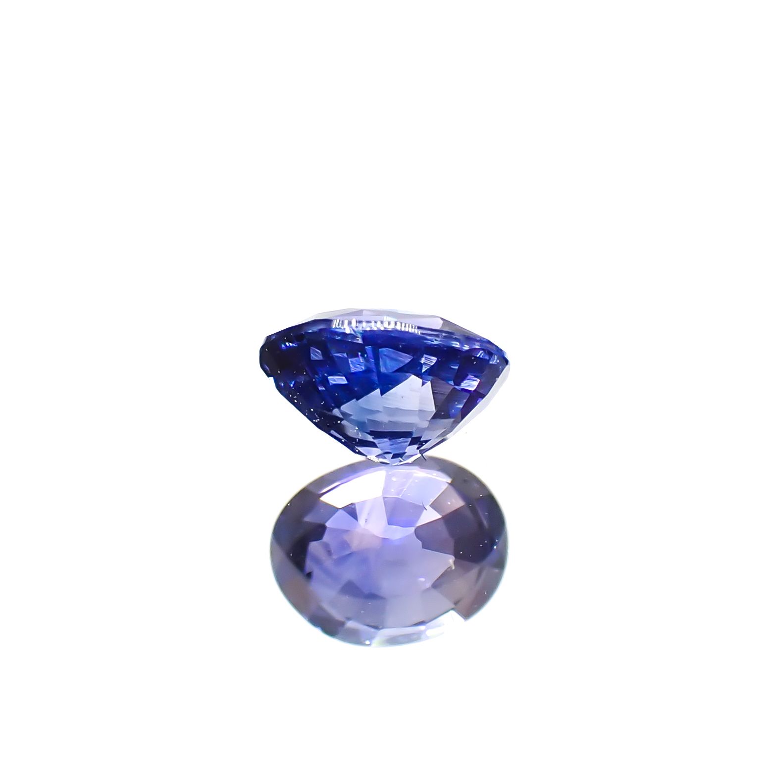 サファイア タンザニア産 0.28ct [241029193]4.2x3.2mm前後