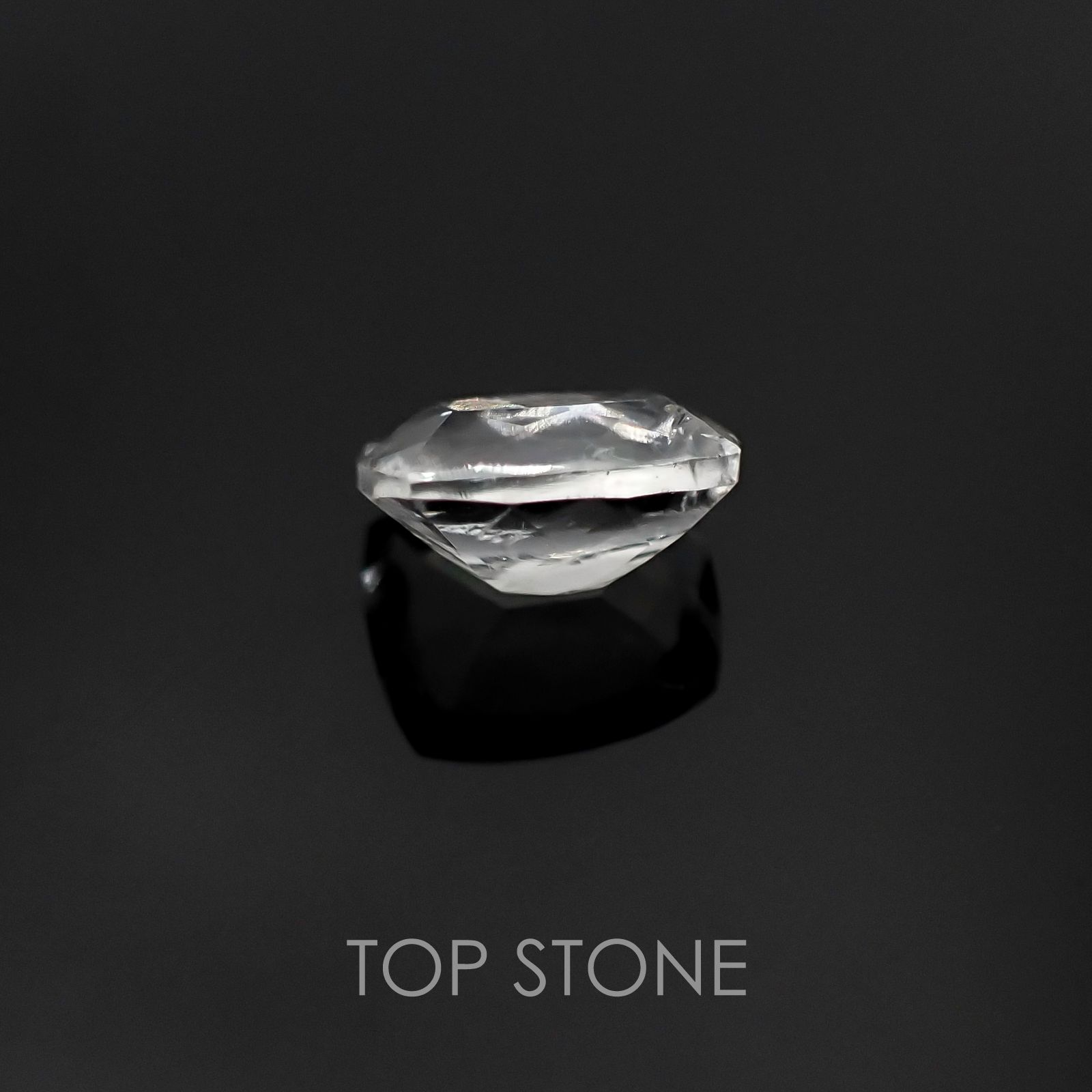 ハイアライトオパール メキシコ産 ルース 0.79ct[20106360]6.9×5.8mm前後
