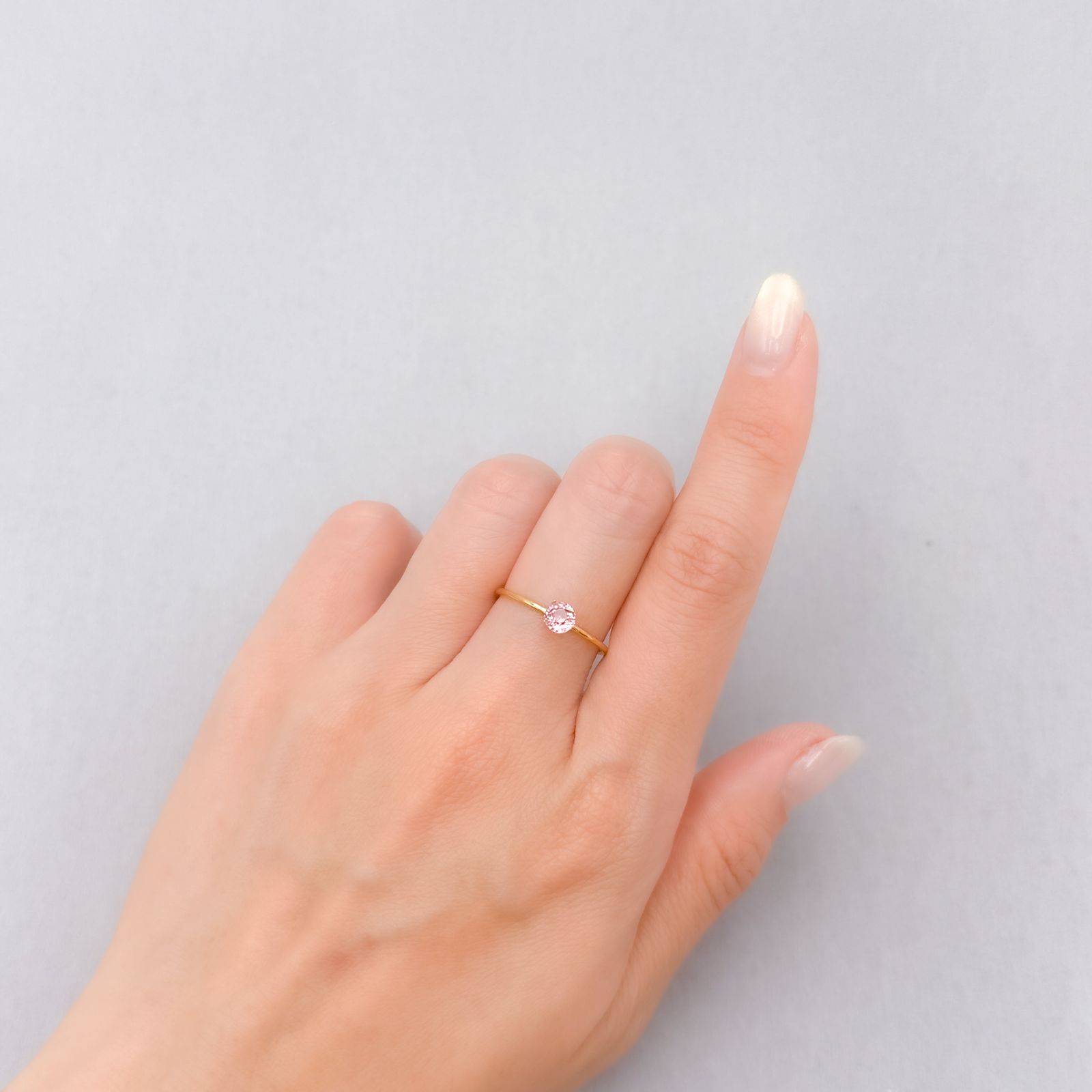 パパラチャサファイア(宝石名サファイア/別名パパラチャ・サファイア)スリランカ/マダガスカル産 0.46ct DGL鑑付[250329999]4.4x4.49mm前後
