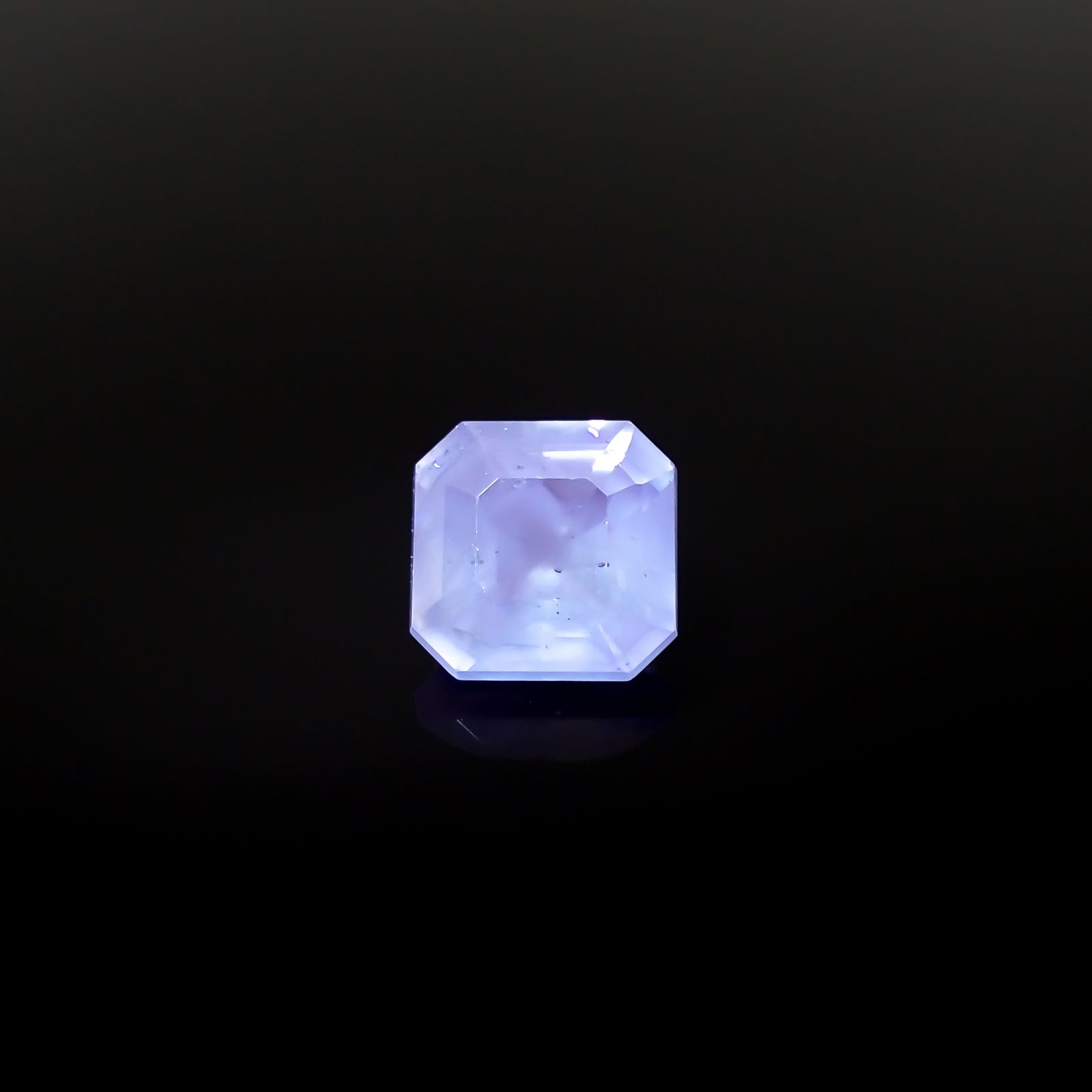 アパタイト フルオレッセンス ジンバブエ産 2.21ct[240527576]7.4x7.3mm前後