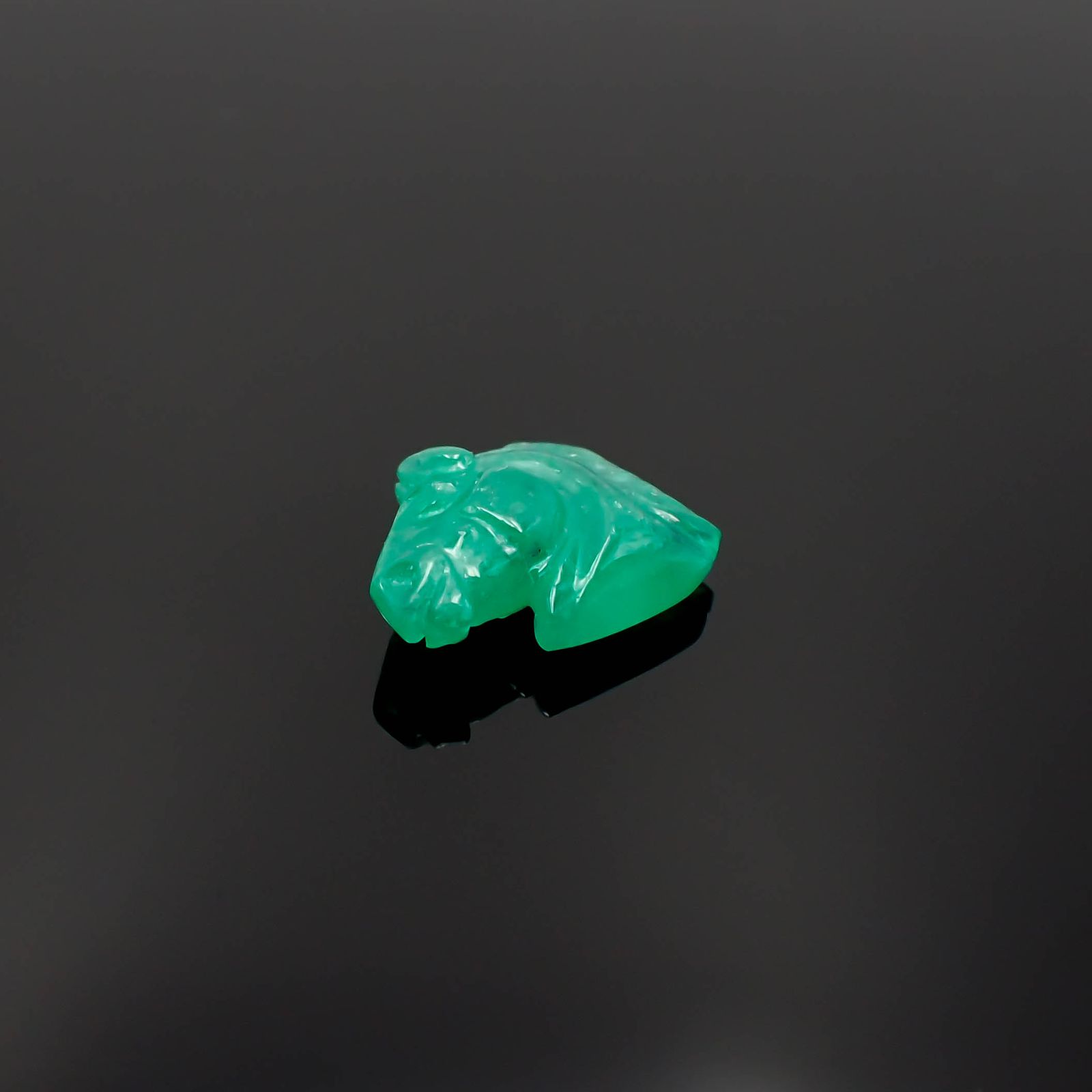 ◇カスタムカット・馬彫刻◇エメラルド コロンビア産 2.2ct[230421702]9.2x11.8mm前後