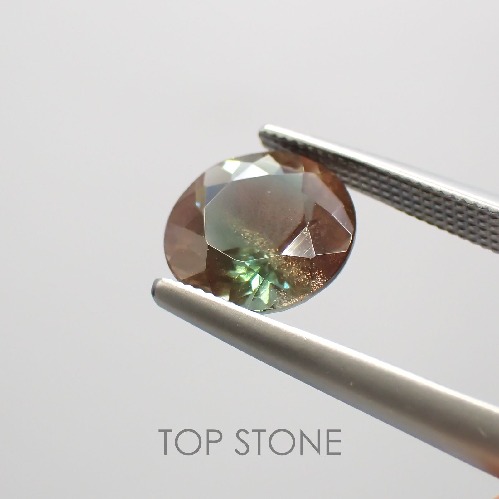 バイカラーオレゴンサンストーン アメリカ産 ルース 1.61ct[210310353]8.1×8mm前後