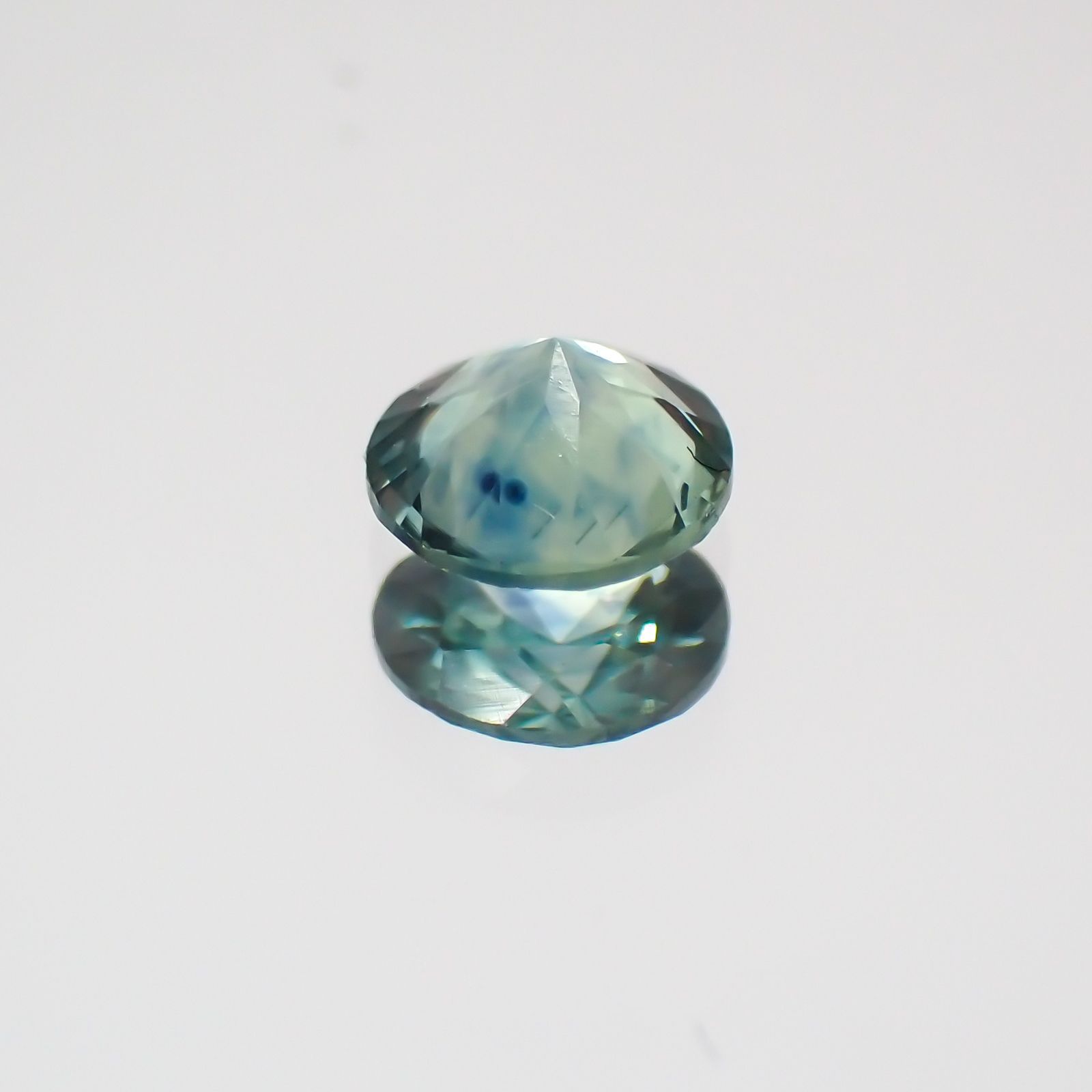 モンタナサファイア アメリカ産 ルース 0.31ct[21029909]4.1×4.1mm前後
