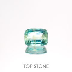 バイカラーカイヤナイト(宝石名カイヤナイト)ネパール産 1.23ct 識別済[220115366]6.9x5.2mm前後