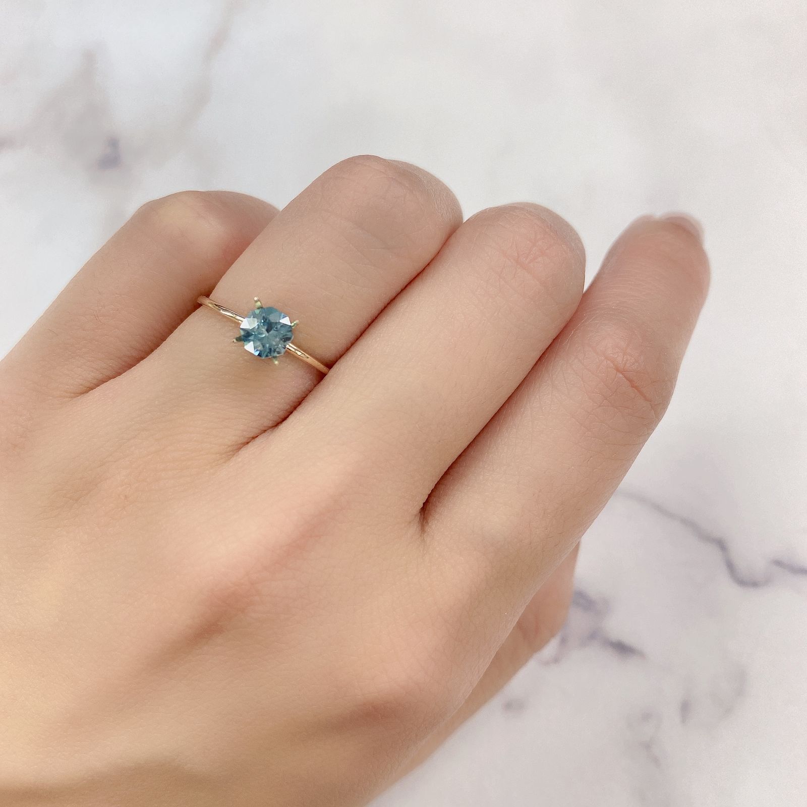 ◇オクタゴンカット◇ジルコン(宝石名ジルコン) カンボジア産 0.99ct