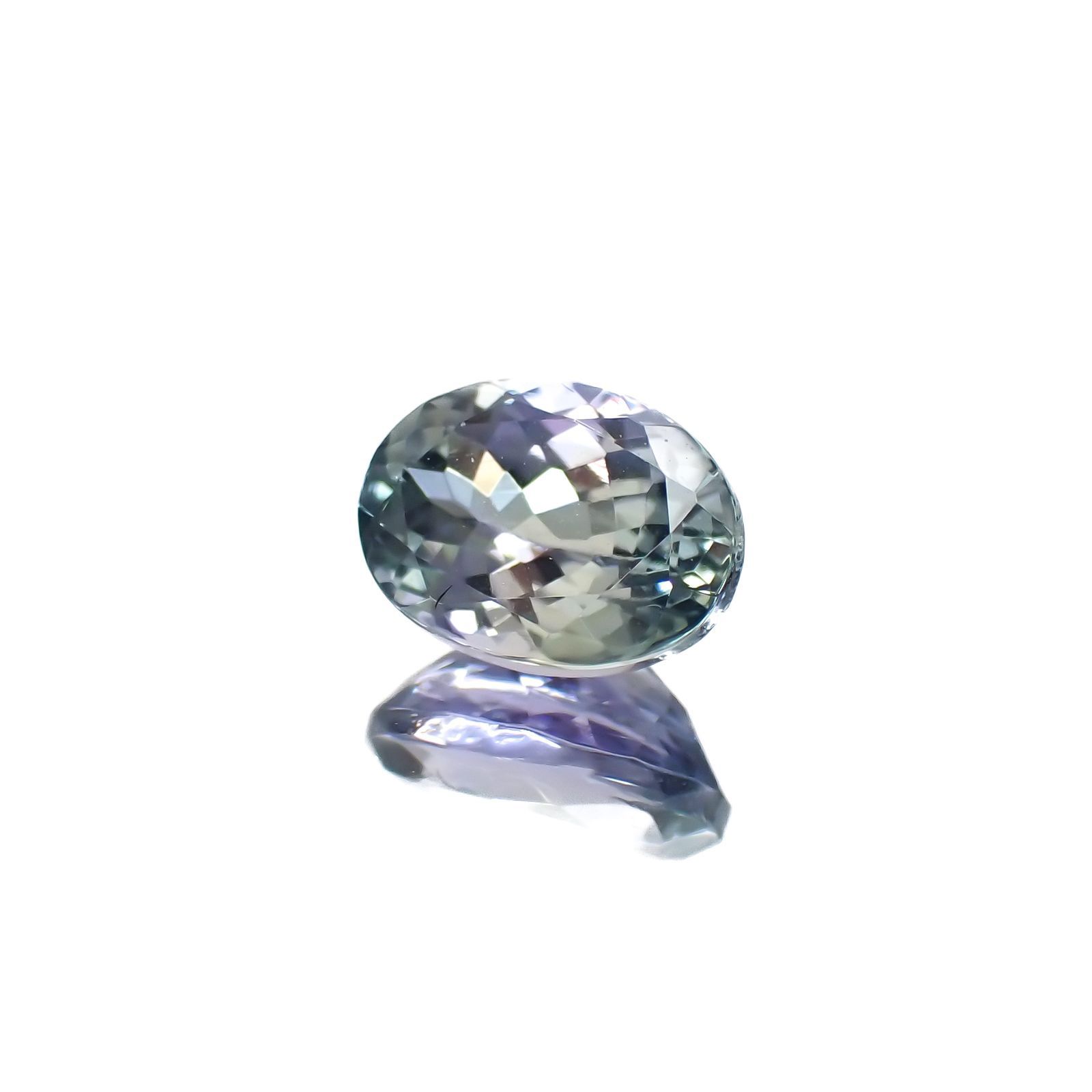バイカラータンザナイト(宝石名タンザナイト)タンザニア産 1.21ct 識別済[220917746]7.4x5.4mm前後