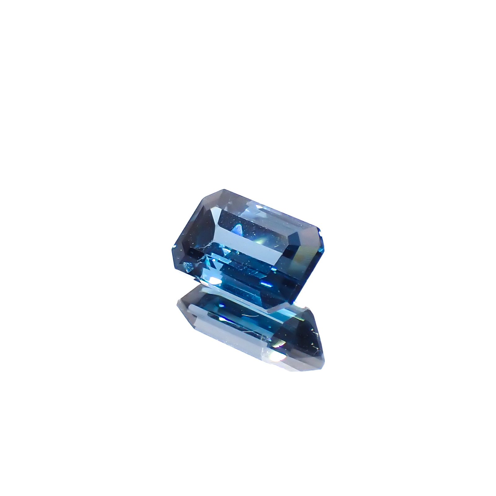 ロンドンブルートパーズ ブラジル産 2.12ct[240326799]9.1x5.7mm前後