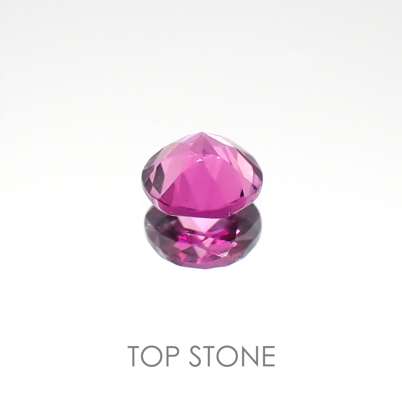 マラヤガーネット タンザニア産 ルース 0.34ct[20117592]4.1×4.1mm前後