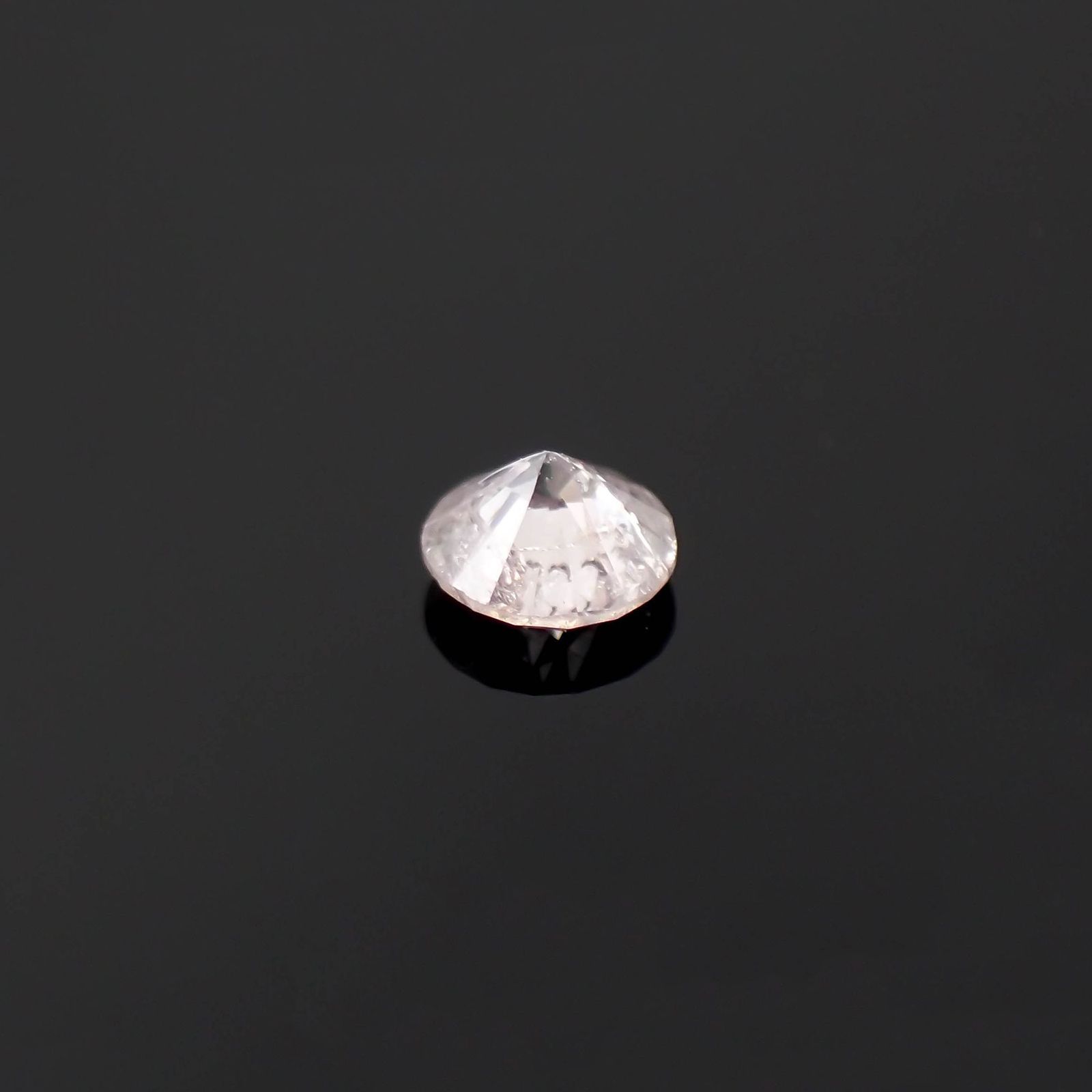 ピンクダイヤモンド(宝石名ダイアモンド I-2/VERY LIGHT BROWNISH PINK) 0.066ct ソ付(CGL)[230120139]2.52x2.57mm前後