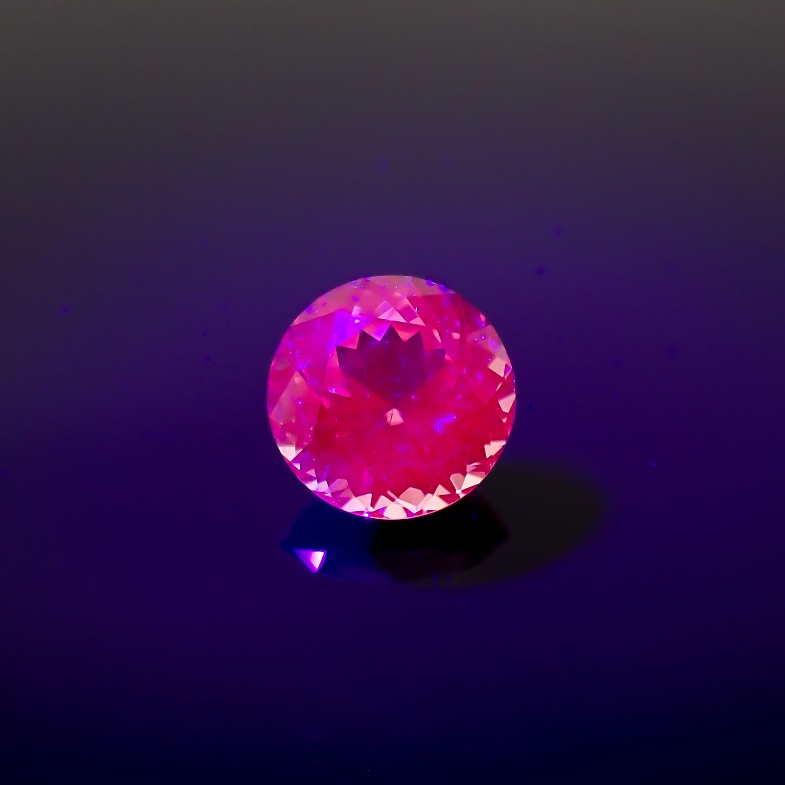 ドラゴンガーネット タンザニア産 1.60ct[230722947]6.9x6.9mm前後