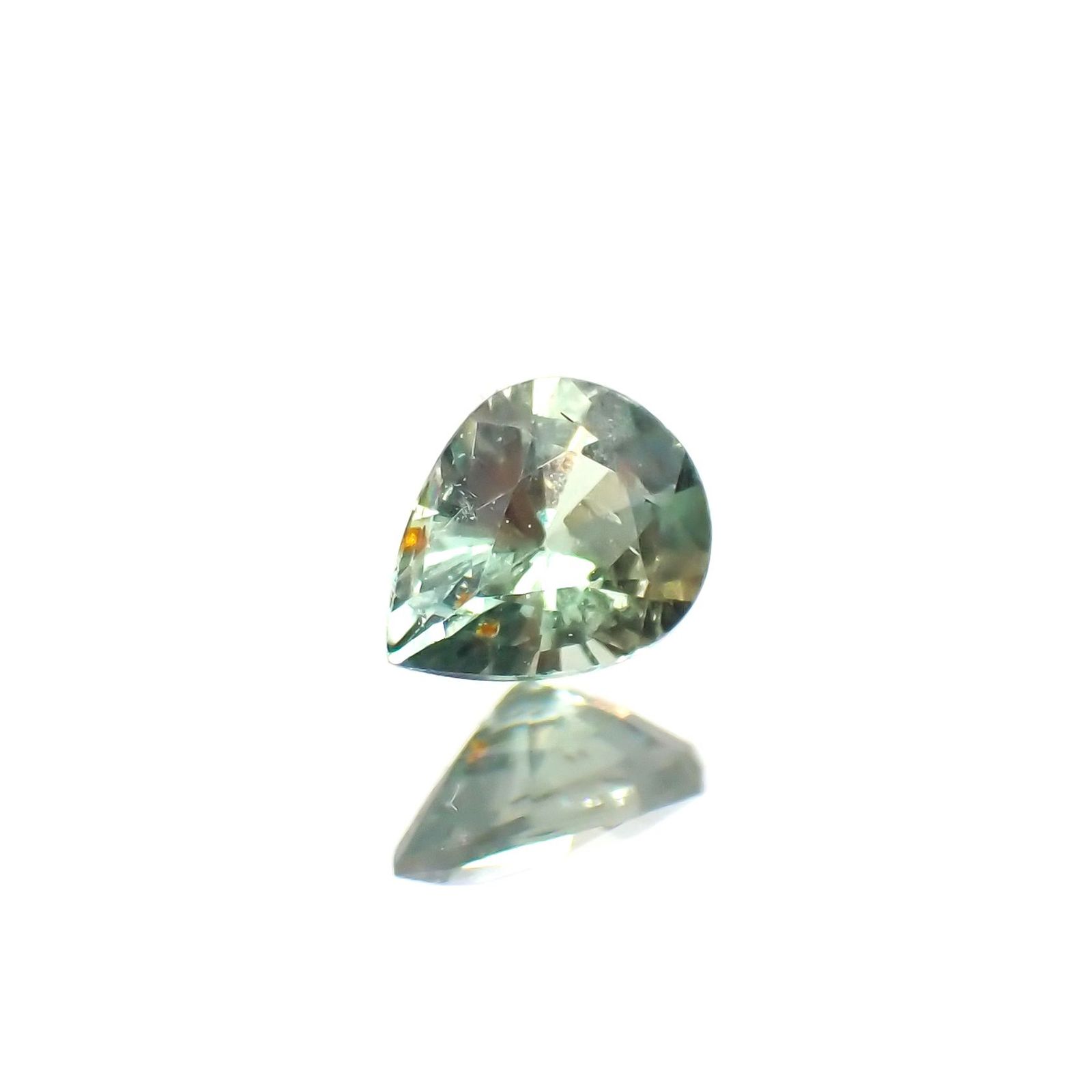 グリーンクリソベリル(宝石名クリソベリル)スリランカ/マダガスカル産 識別済 0.24ct / 4.5x3.4mm前後 [260514479]
