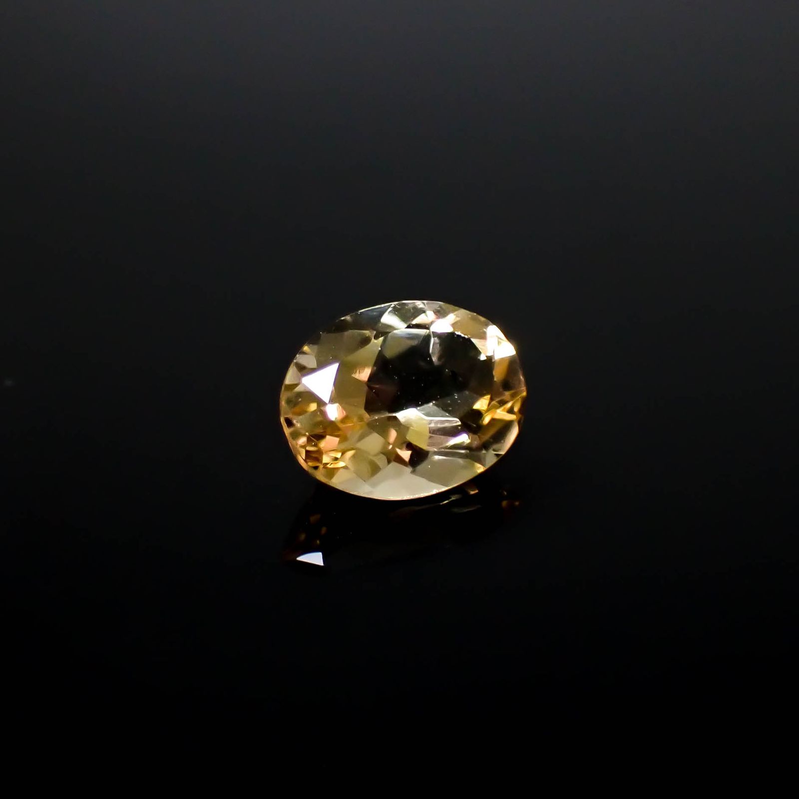 イエローベリル(宝石名イエロー・ベリル)ブラジル産 1.16ct 識別済[250329989]8x6.1mm前後