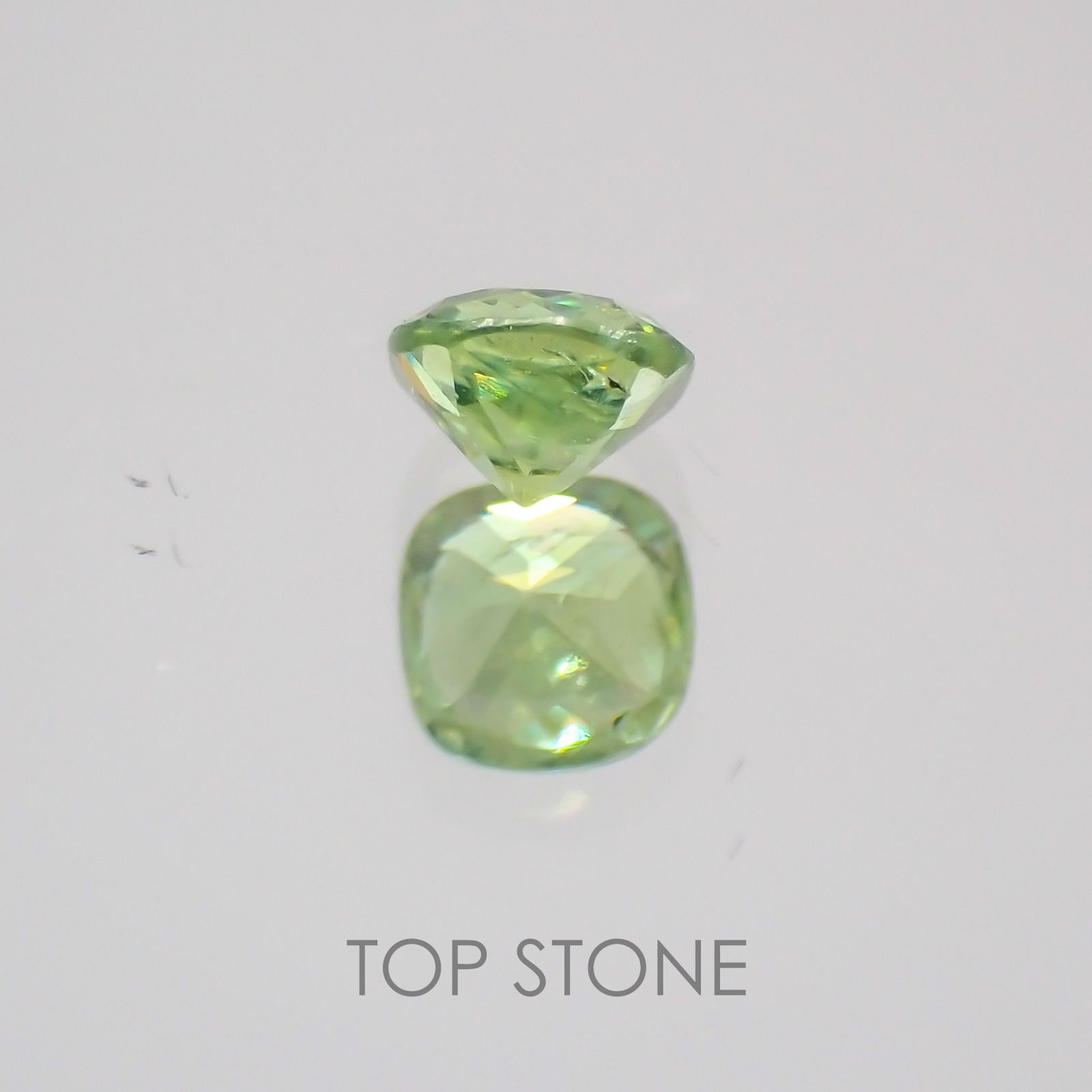 デマントイドガーネット ナミビア産 ルース 0.23ct[21029896]3.5×3.5mm前後