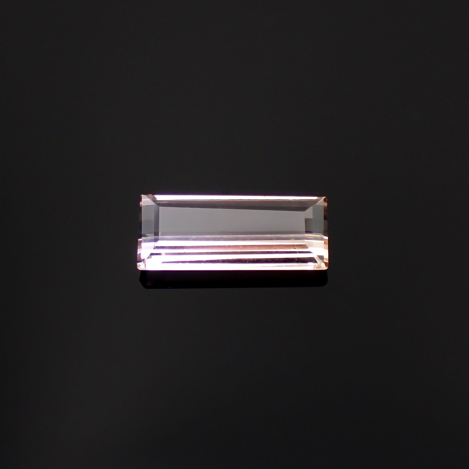 バイカラートパーズ ブラジル産 1.12ct[231023708]10.1x4.2mm前後