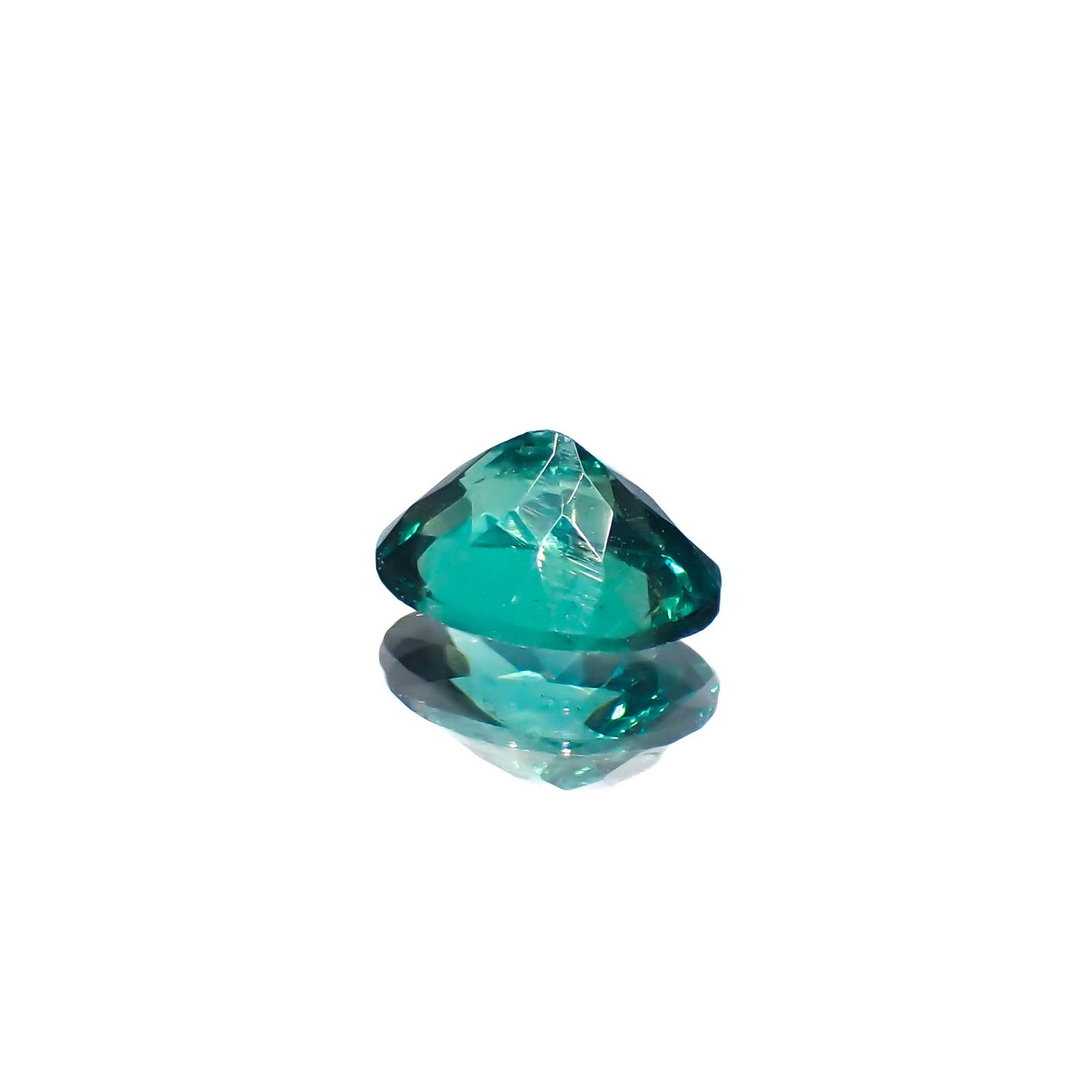 ノーブルモロキサイト マダガスカル産 0.82ct[230321370]6.9x5mm前後