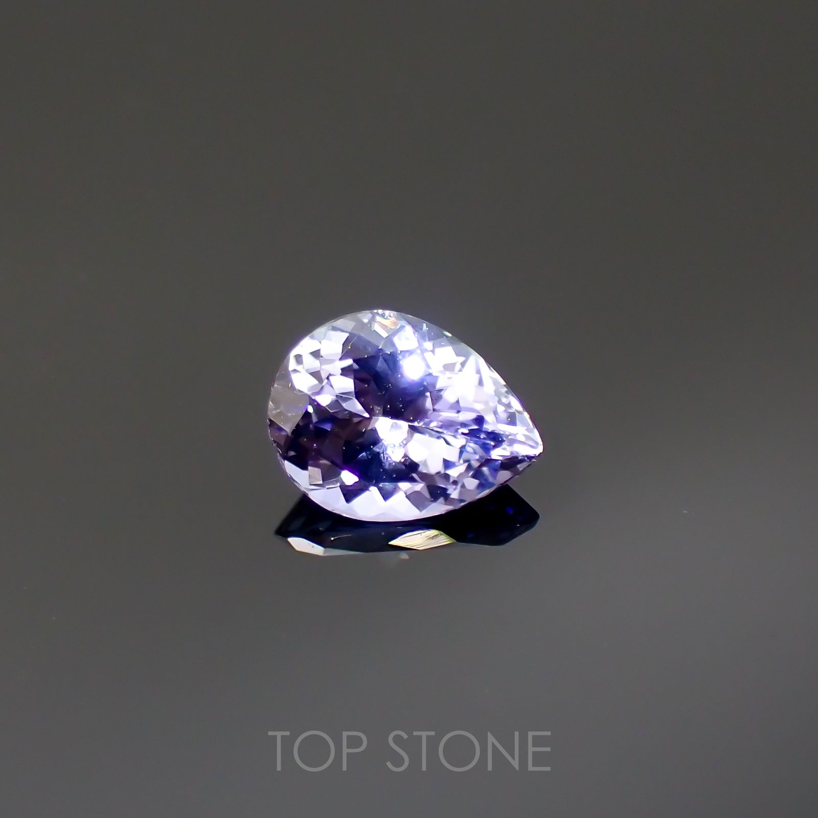 バイカラータンザナイト(宝石名ゾイサイト)タンザニア産 0.83ct 識別済[220515893]7.4x5.6mm前後