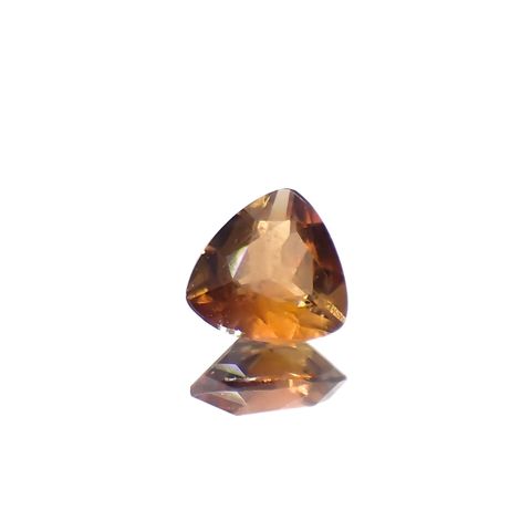 ゴールデンアイオライト マダガスカル産 0.28ct[240527667]4.6x4.6mm前後