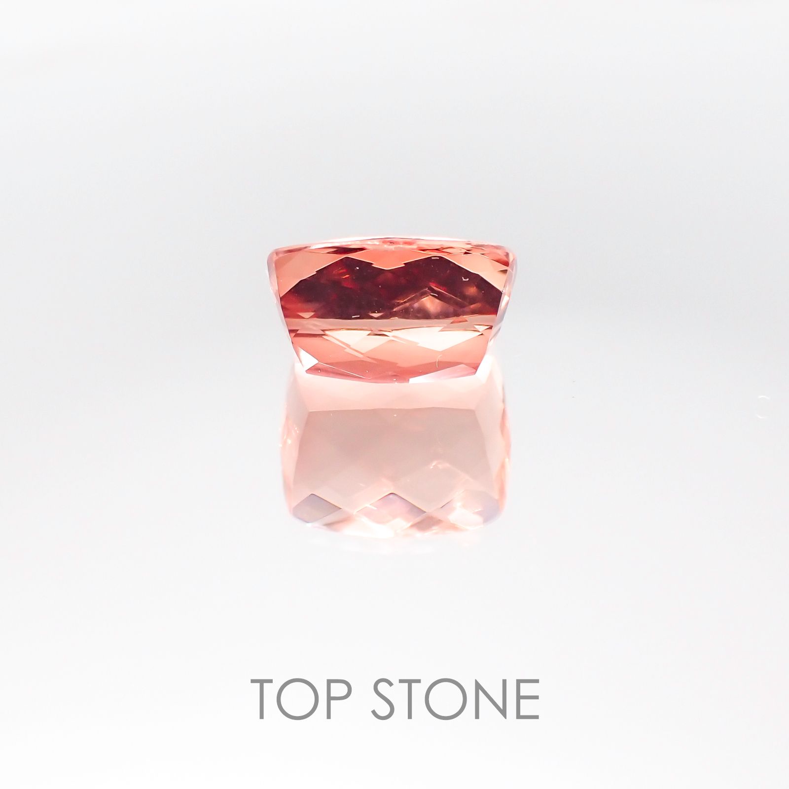 オレンジフローライト(宝石名オレンジ・フルオライト) ブラジル産 6.75ct 識別済[20106750]12.1×10.3mm前後