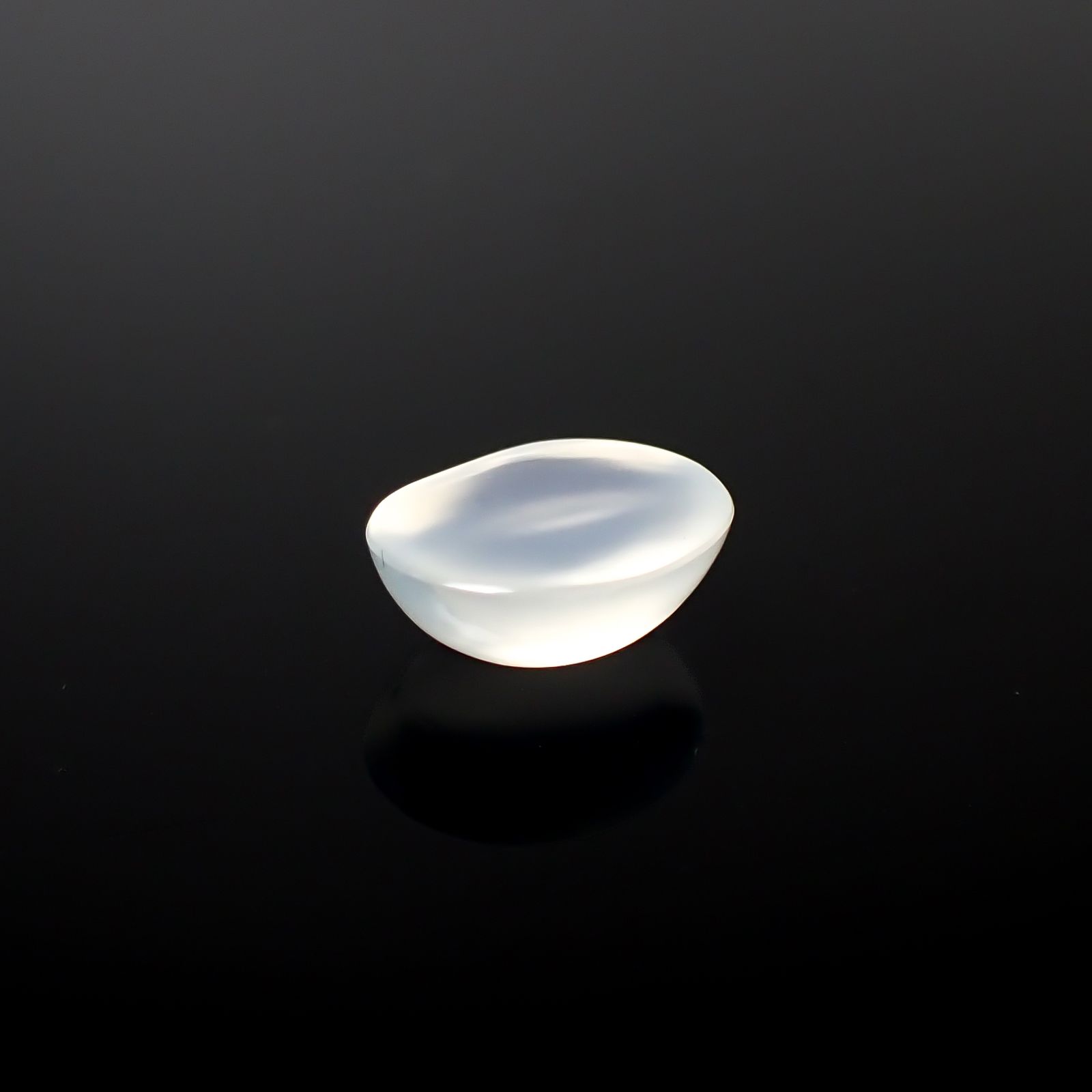 ムーンストーンキャッツアイ インド産 2.12ct[240527755]9.9x7.7mm前後
