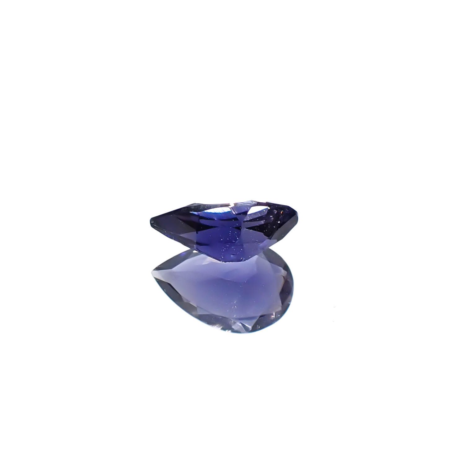 アイオライト タンザニア産 0.86ct [250229838]9x5.8mm前後