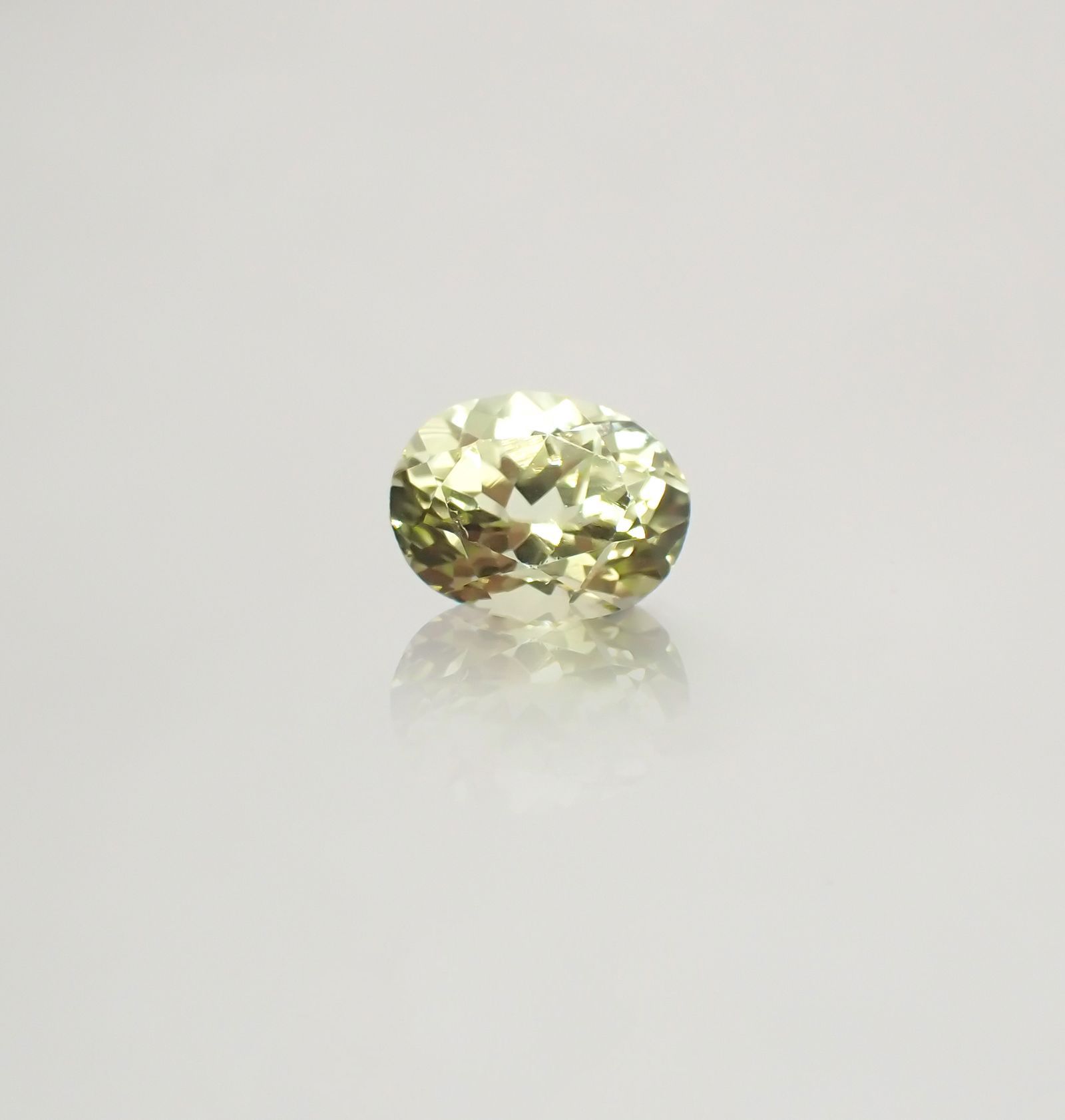 シリマナイト(宝石名シリマナイト) インド産 1.61ct 識別済[210510674]8×6.2mm前後